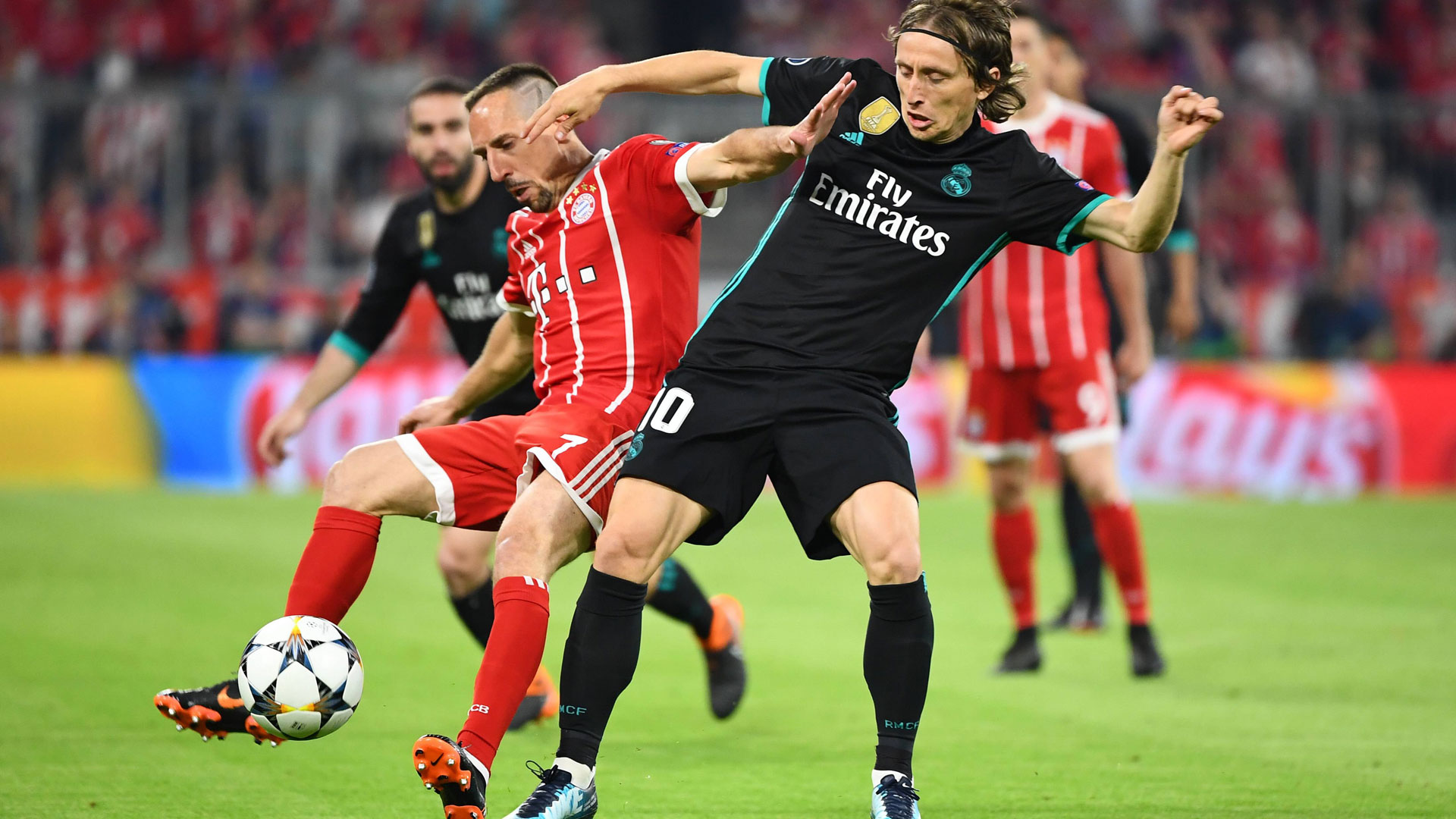 البايرن يخسر مباراة الذهاب أمام ريال مدريد - بايرن ميونخ