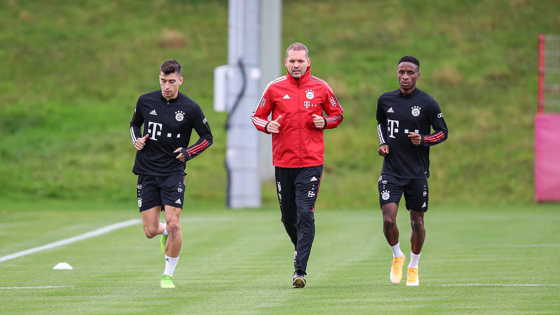 Gallery First Training Session For Marc Roca And Bouna Sarr At Fc Bayern