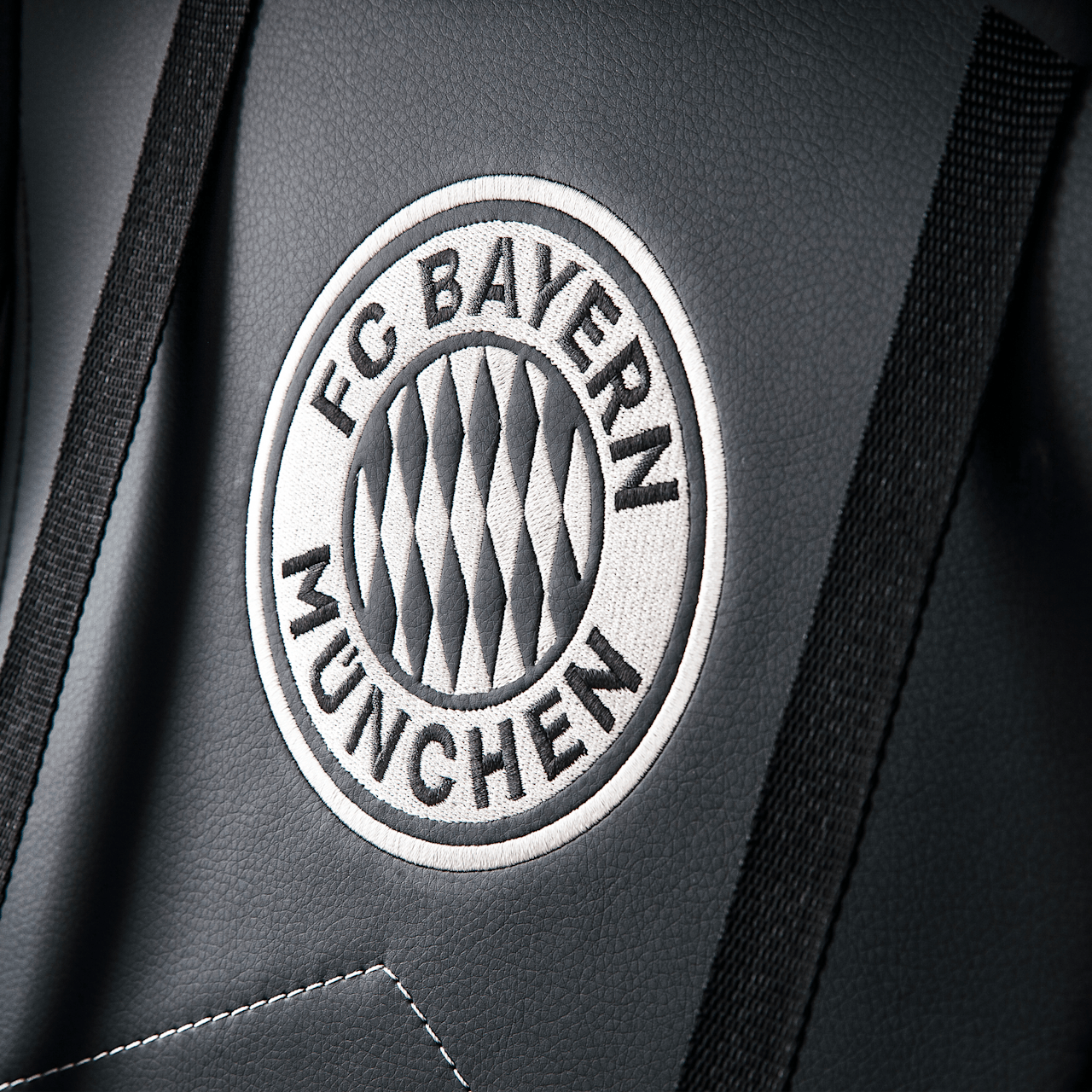 Gaming Stuhl FC Bayern detail 3
