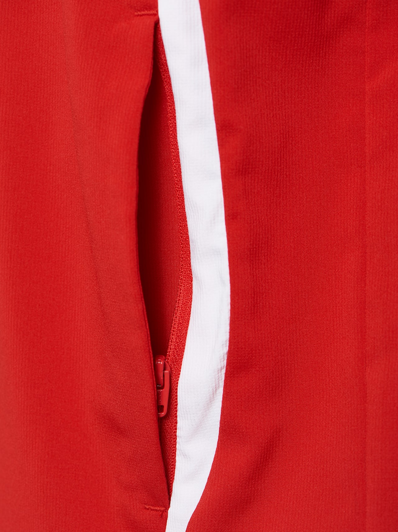 Team Spirit training jacket detail 5