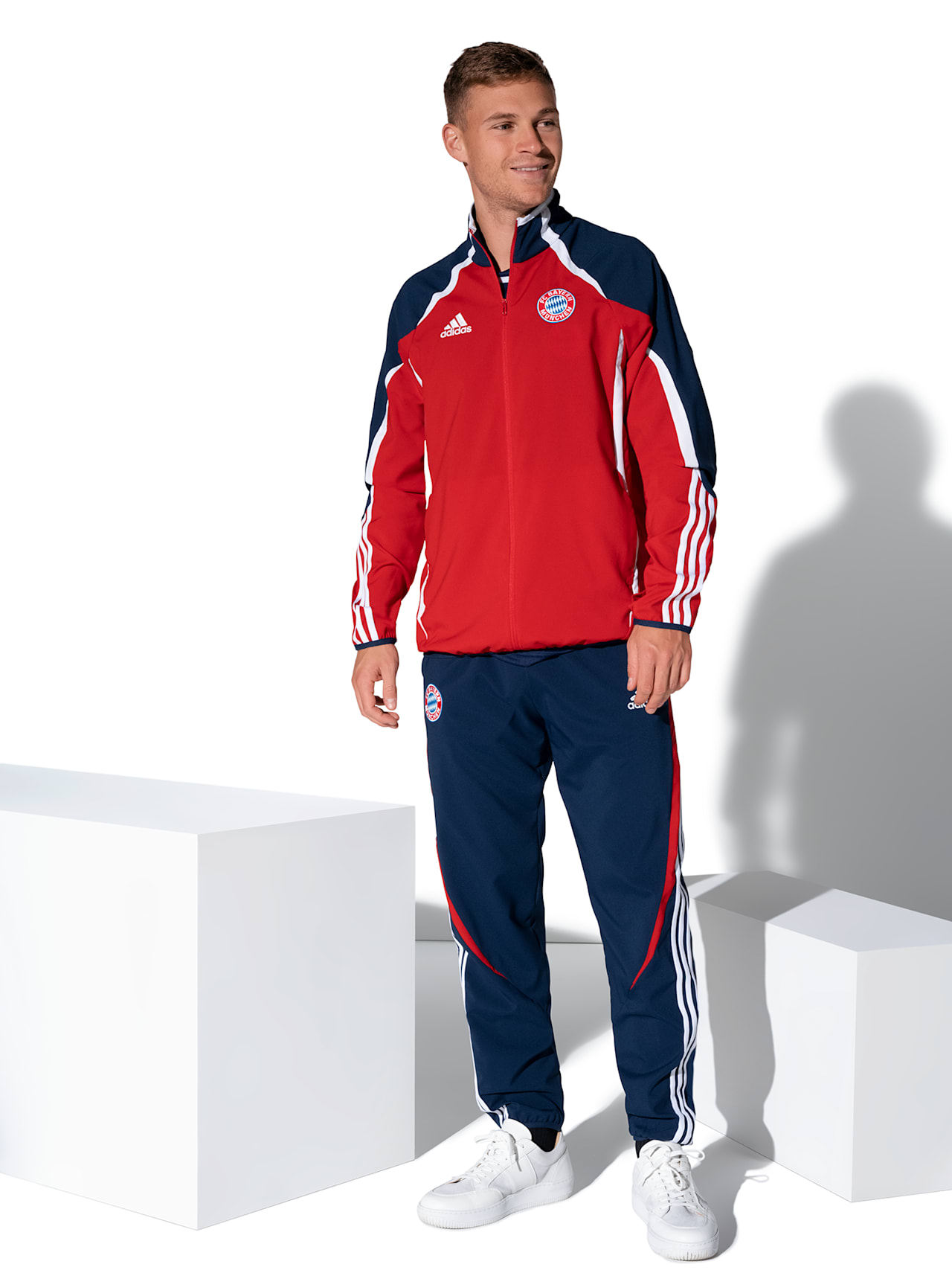 Team Spirit training jacket detail 7
