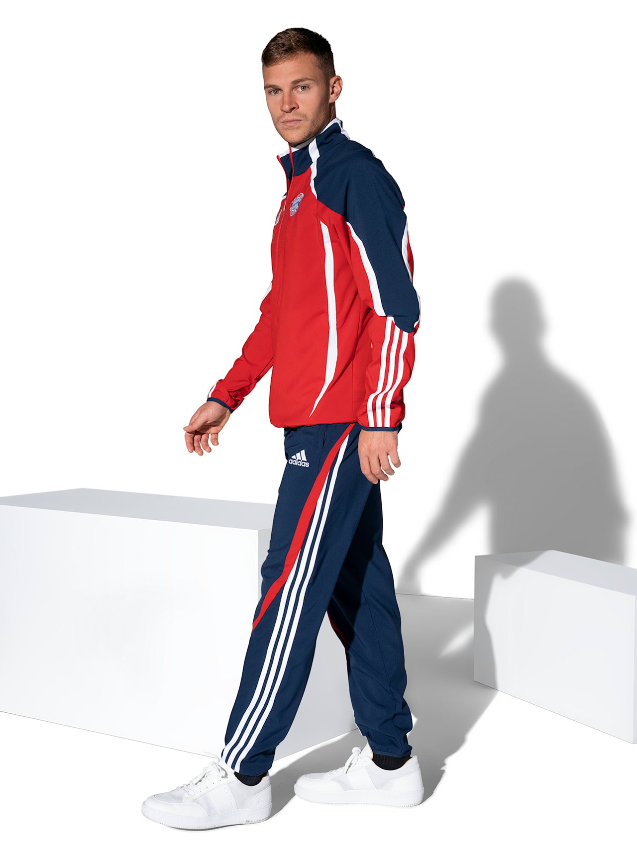 Team Spirit training jacket detail 8