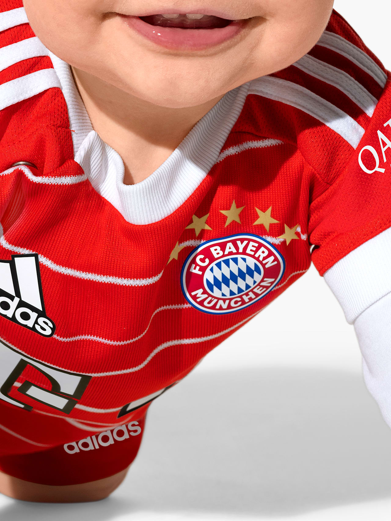 Kit Trikot Home 22-23 detail 9