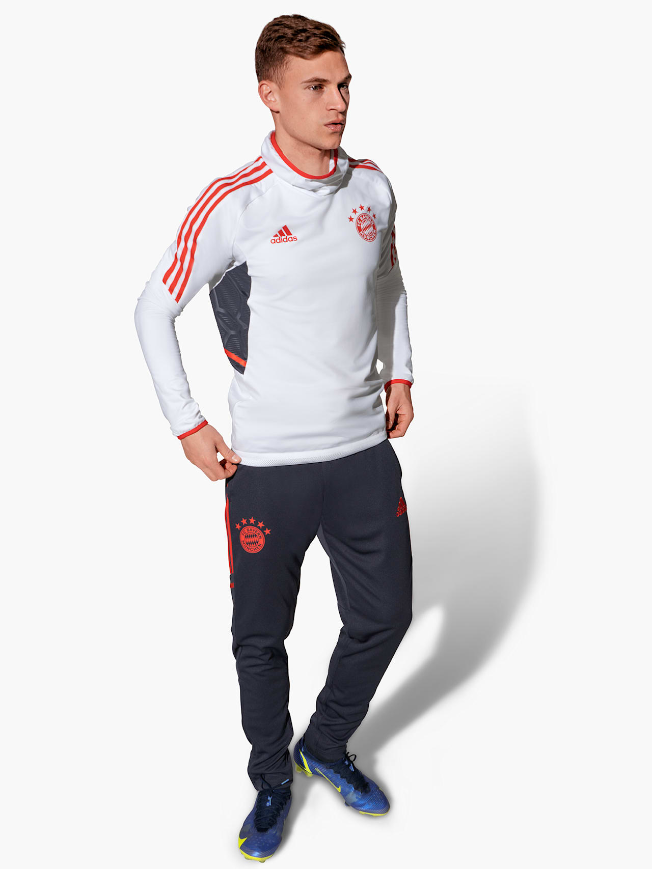 Teamline training trousers detail 3