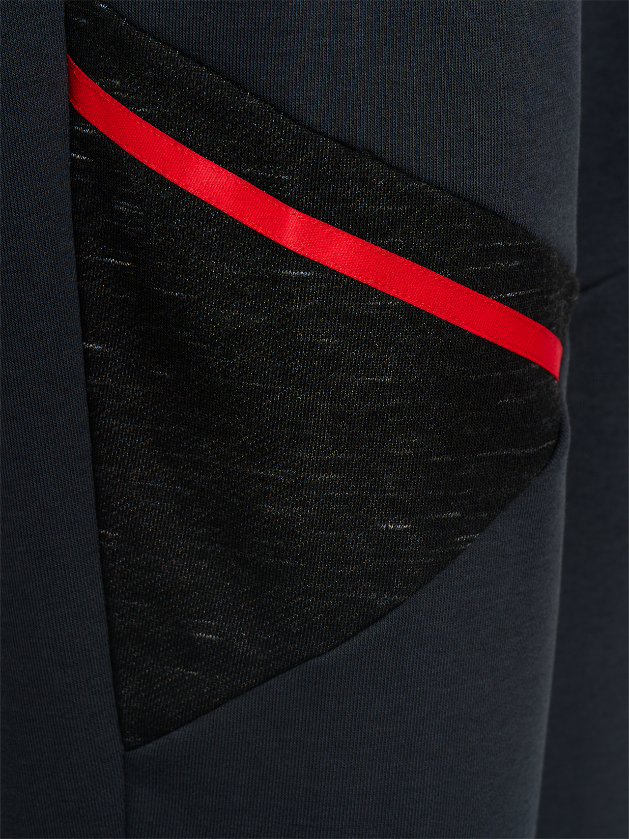 Sweathose Teamline detail 6