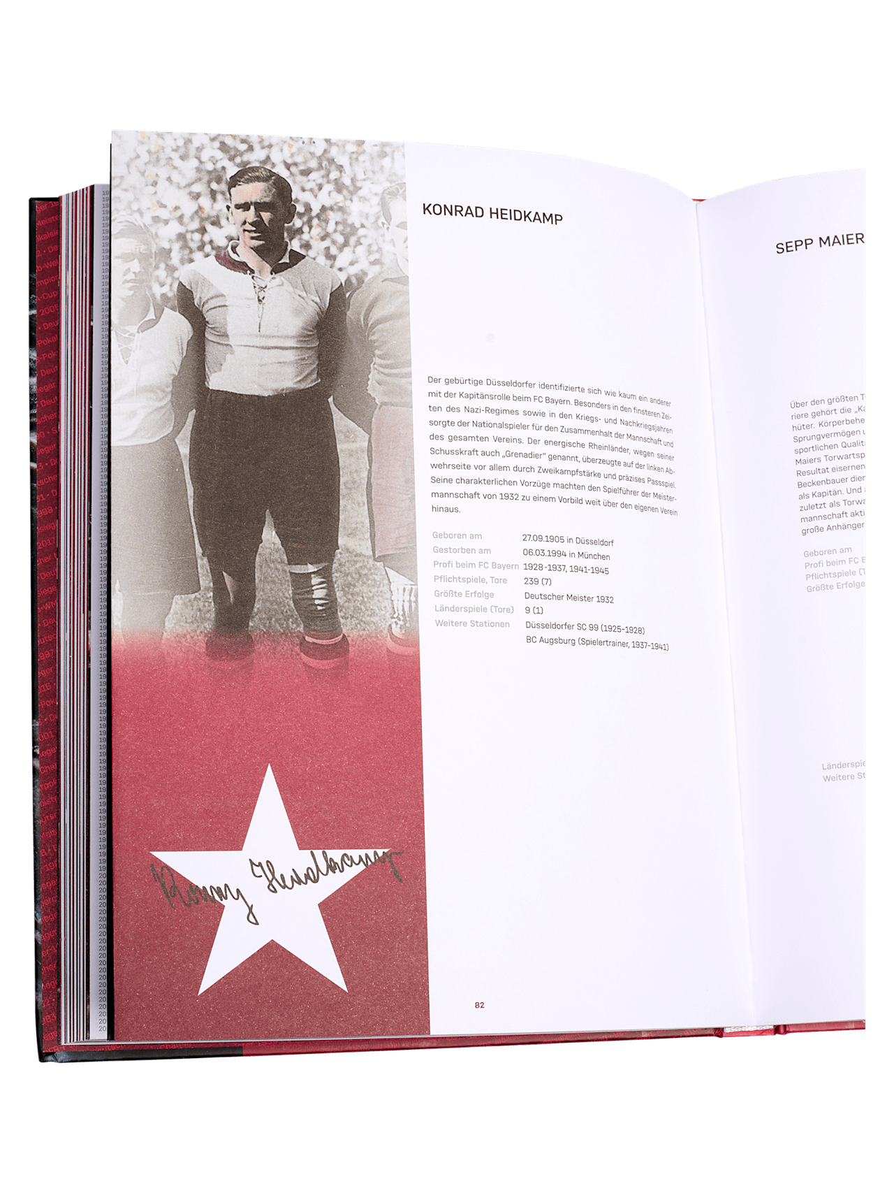 FC Bayern Museum book detail 6