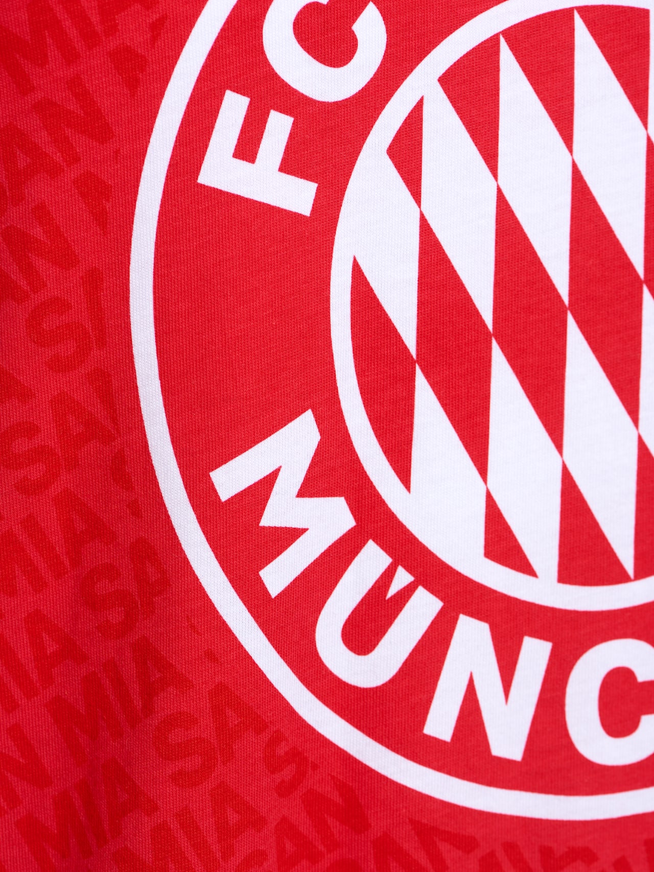 T-Shirt Emblem detail 5