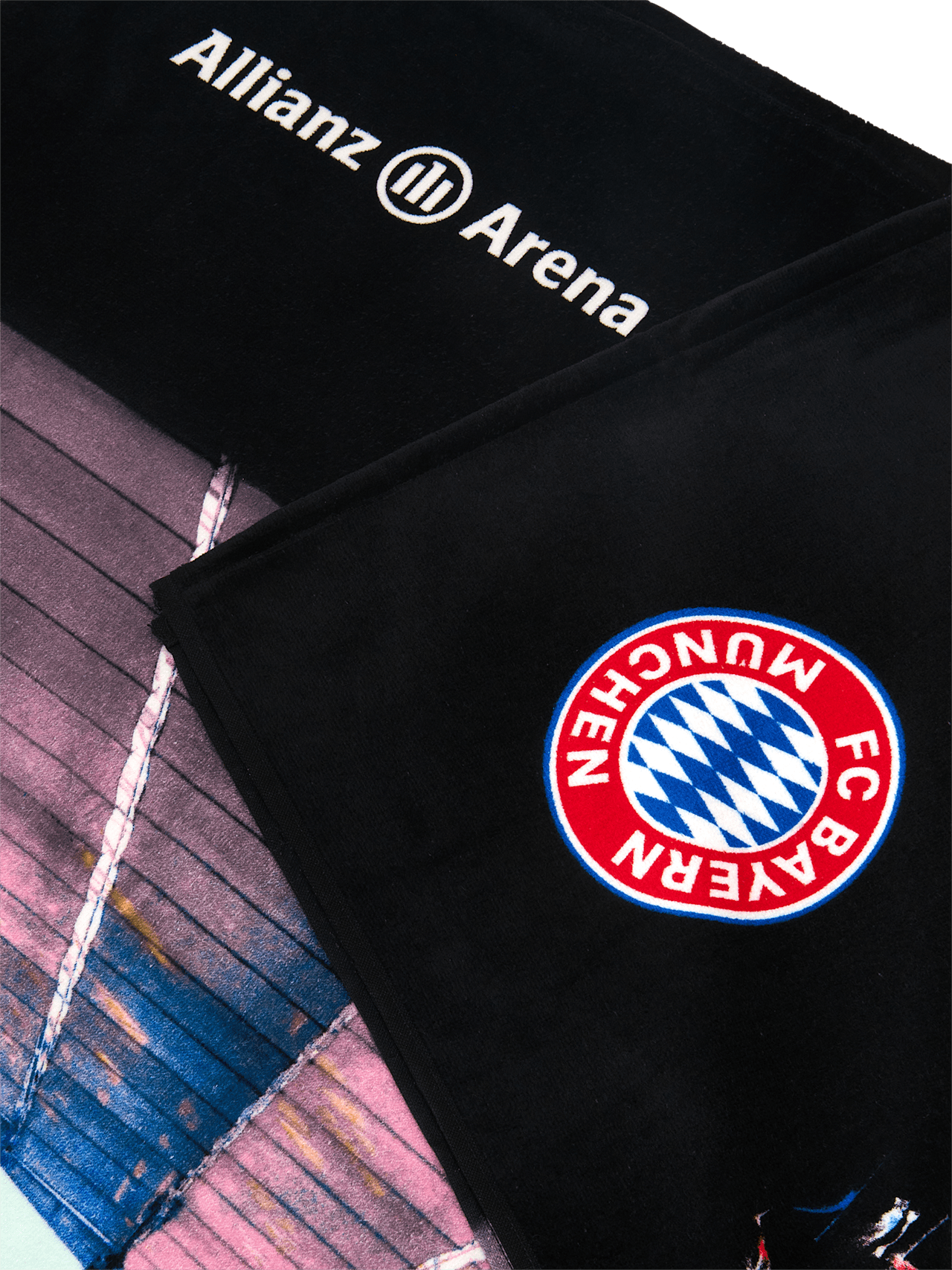 Arena beach towel detail 4