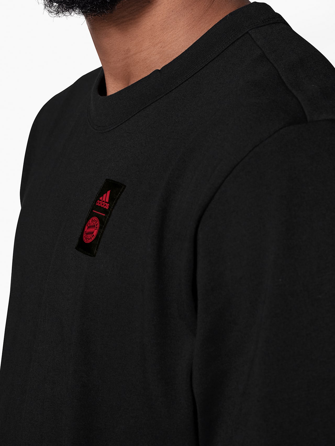 Lifestyle T-shirt detail 6