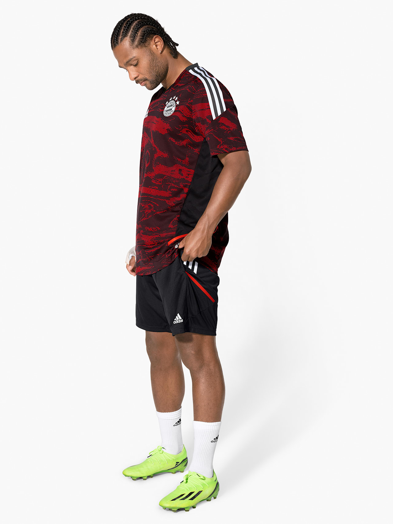 Teamline training shorts UCL detail 4