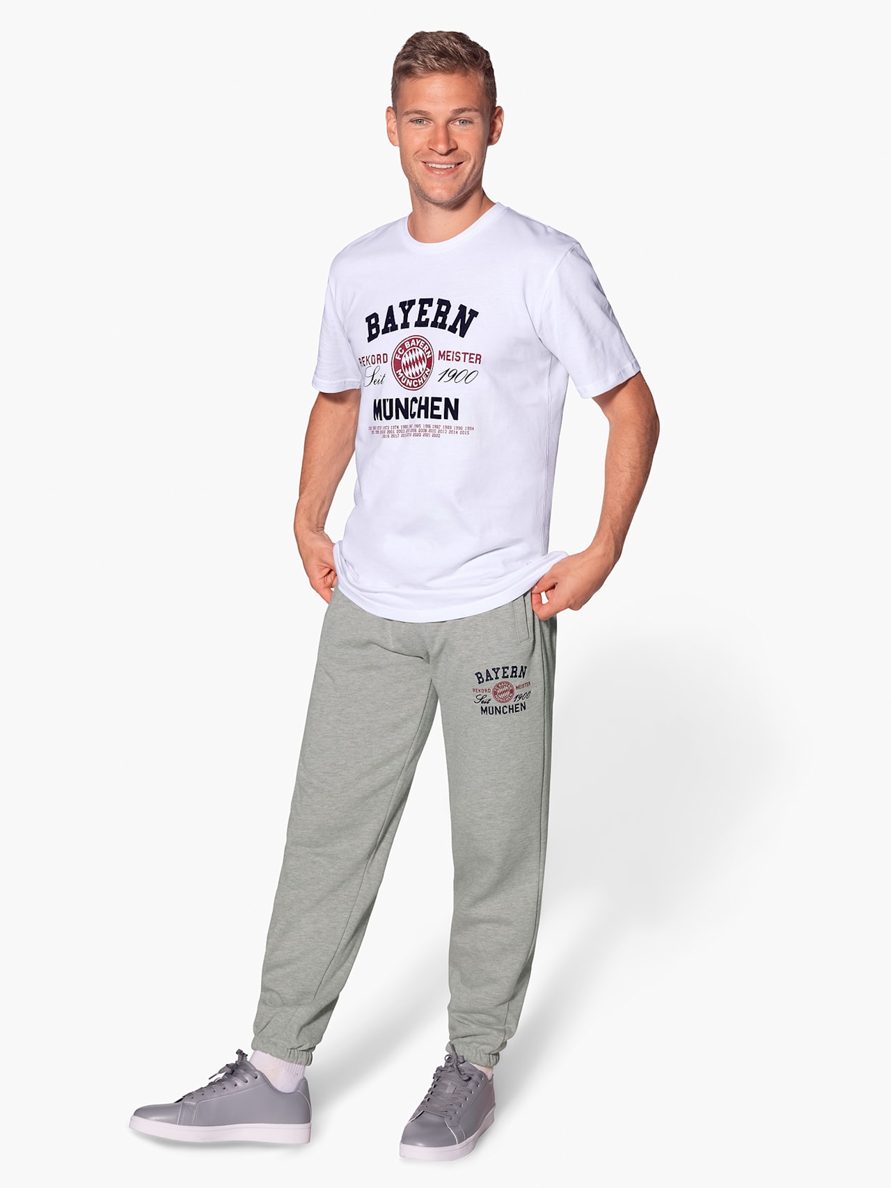 Record champion T-shirt with logo detail 3