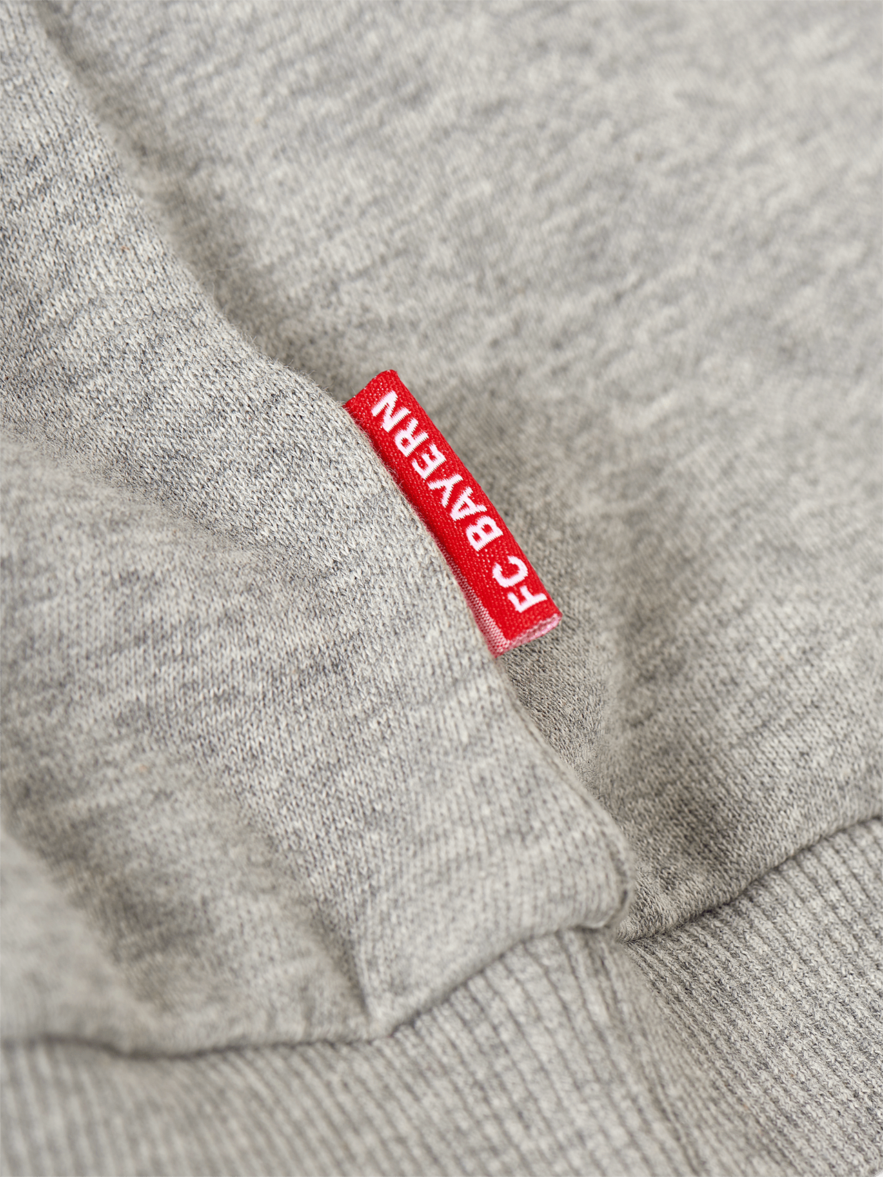 Sweatshirt Mia san mia detail 9