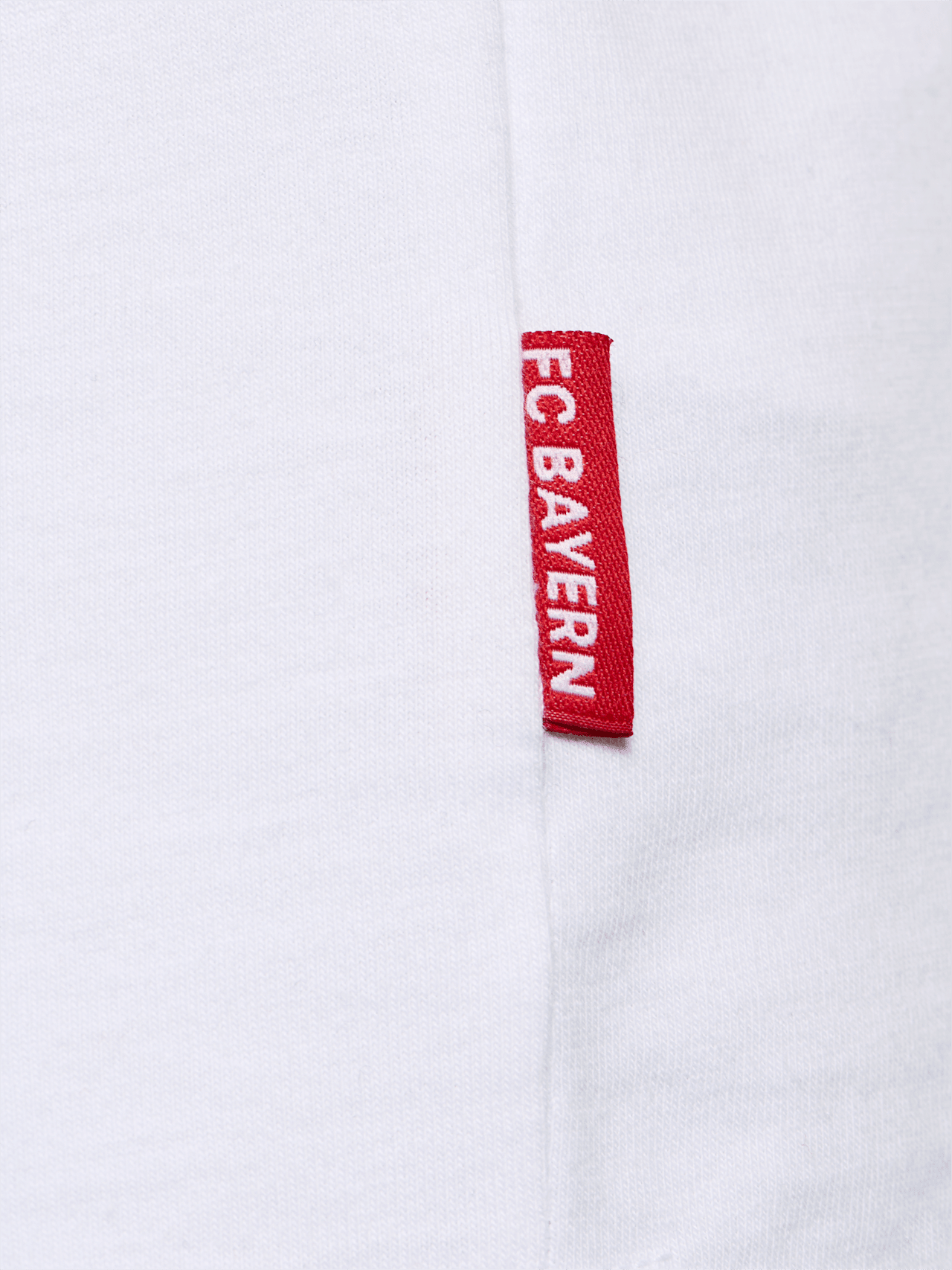 T-Shirt kleines Logo detail 5