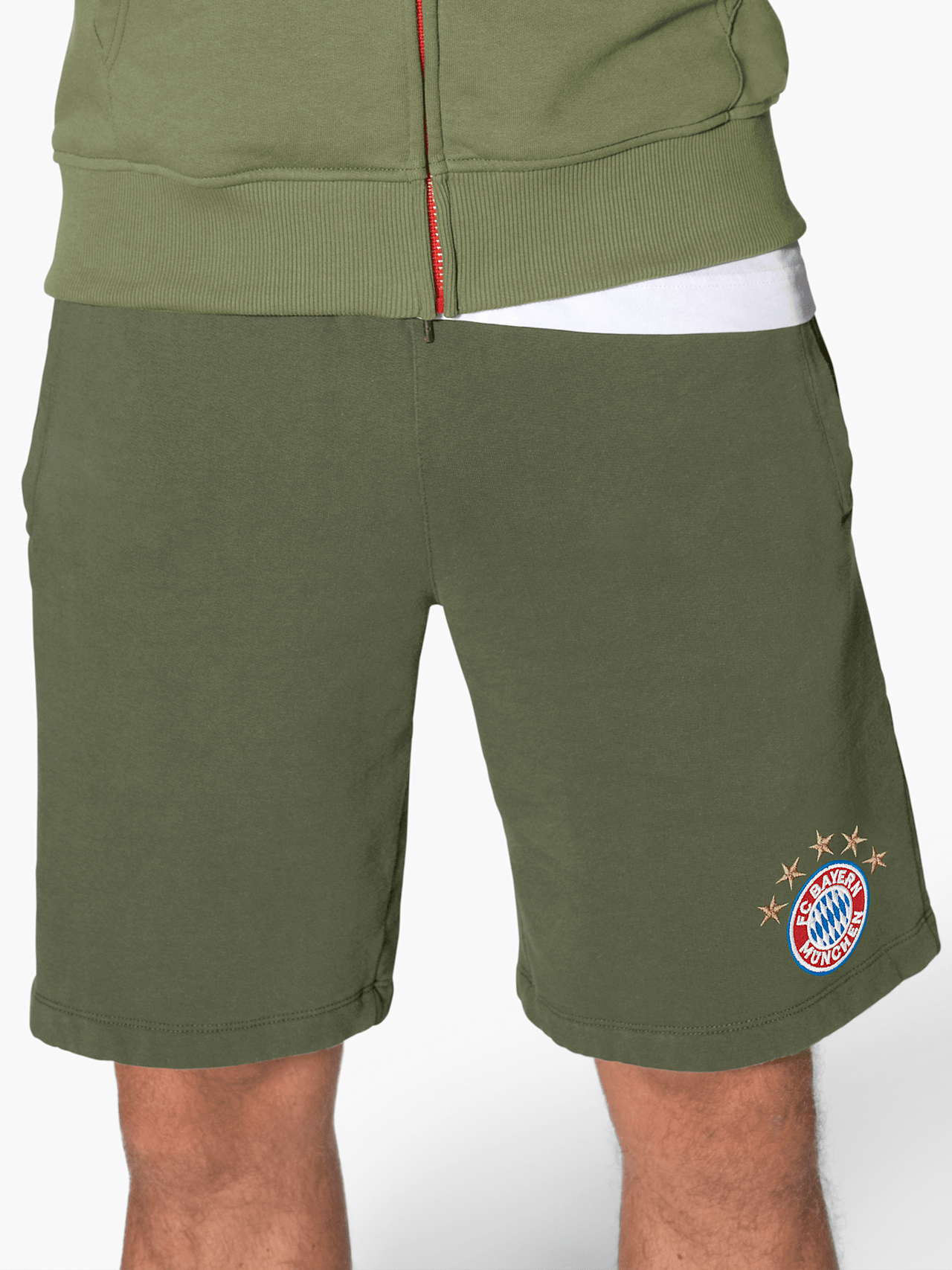 Tracksuit shorts with logo detail 5