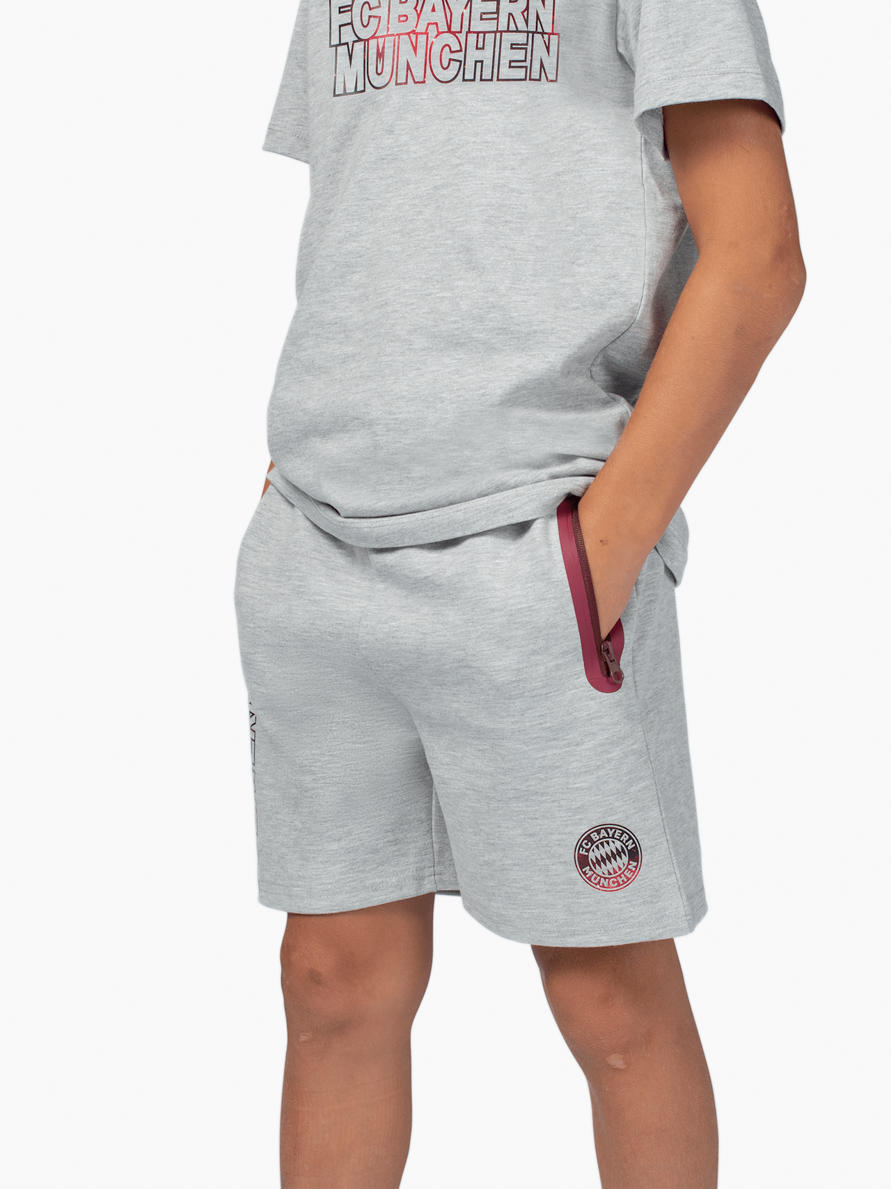 Galaxy tracksuit shorts detail 6