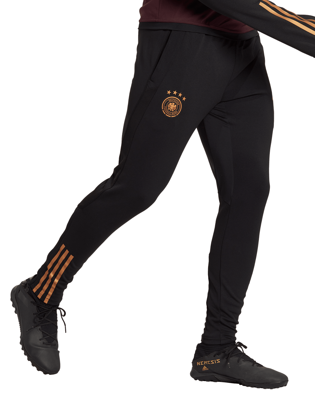 DFB training trousers detail 2