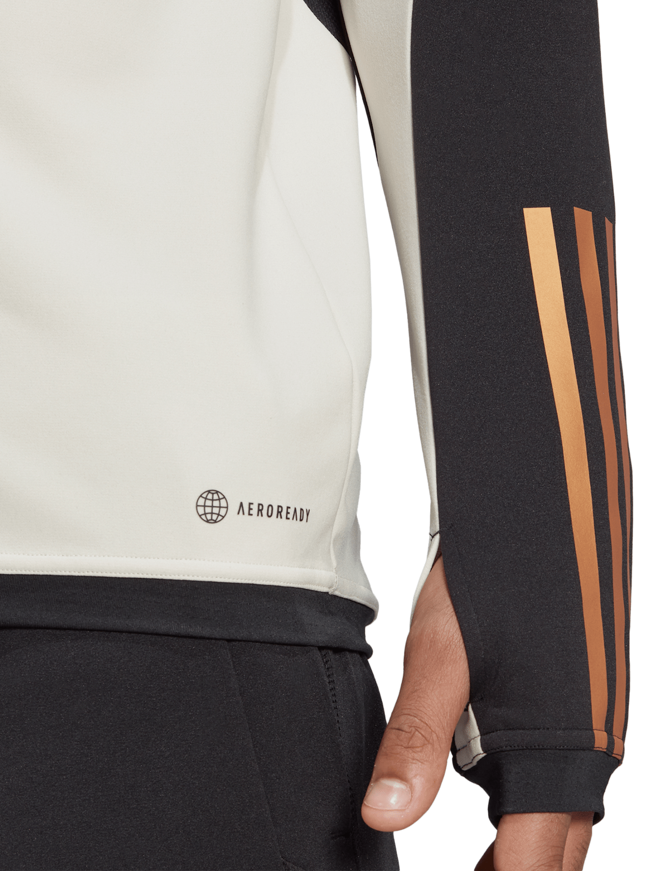 Trainings-Top DFB detail 5