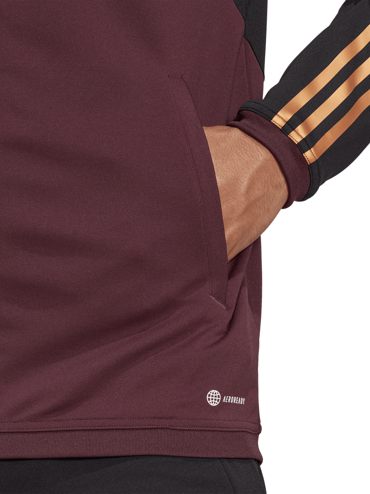Training jacket 2022 detail 5