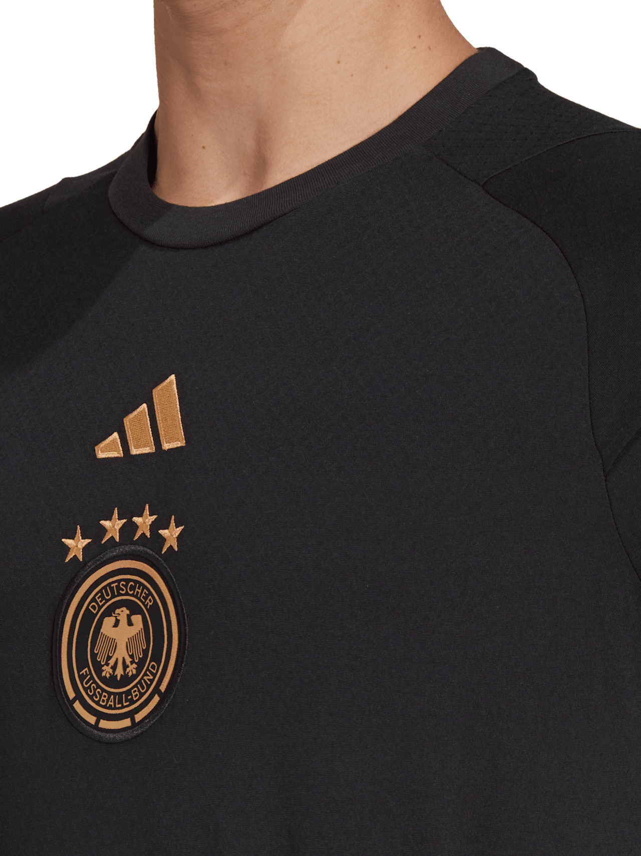 DFB T-shirt detail 4