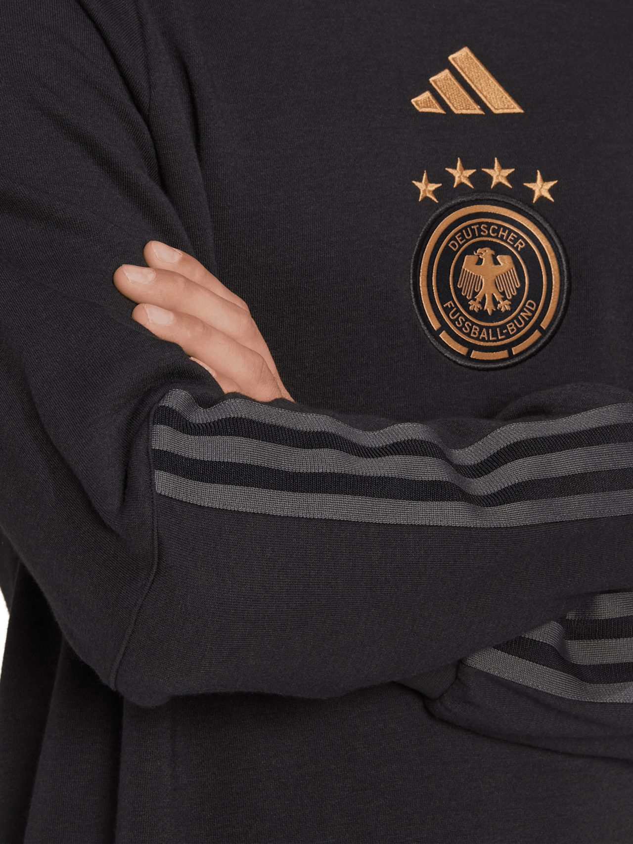 DFB sweatshirt detail 5