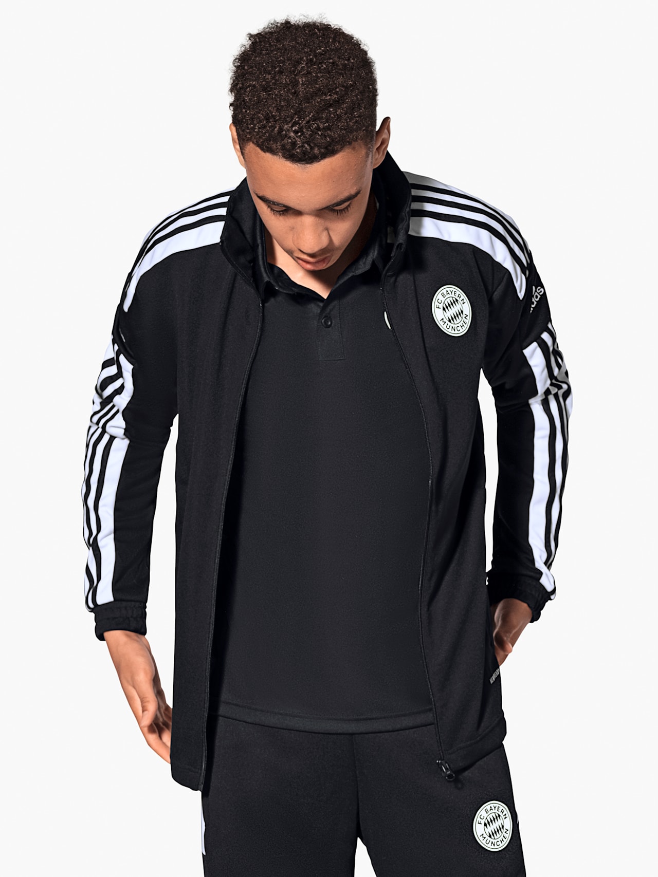Training jacket detail 3