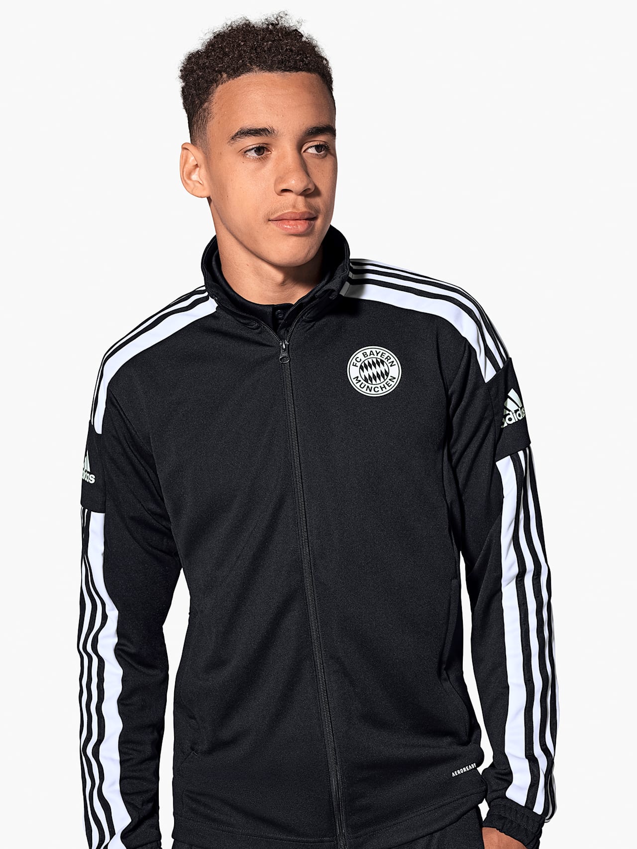 Training jacket detail 5