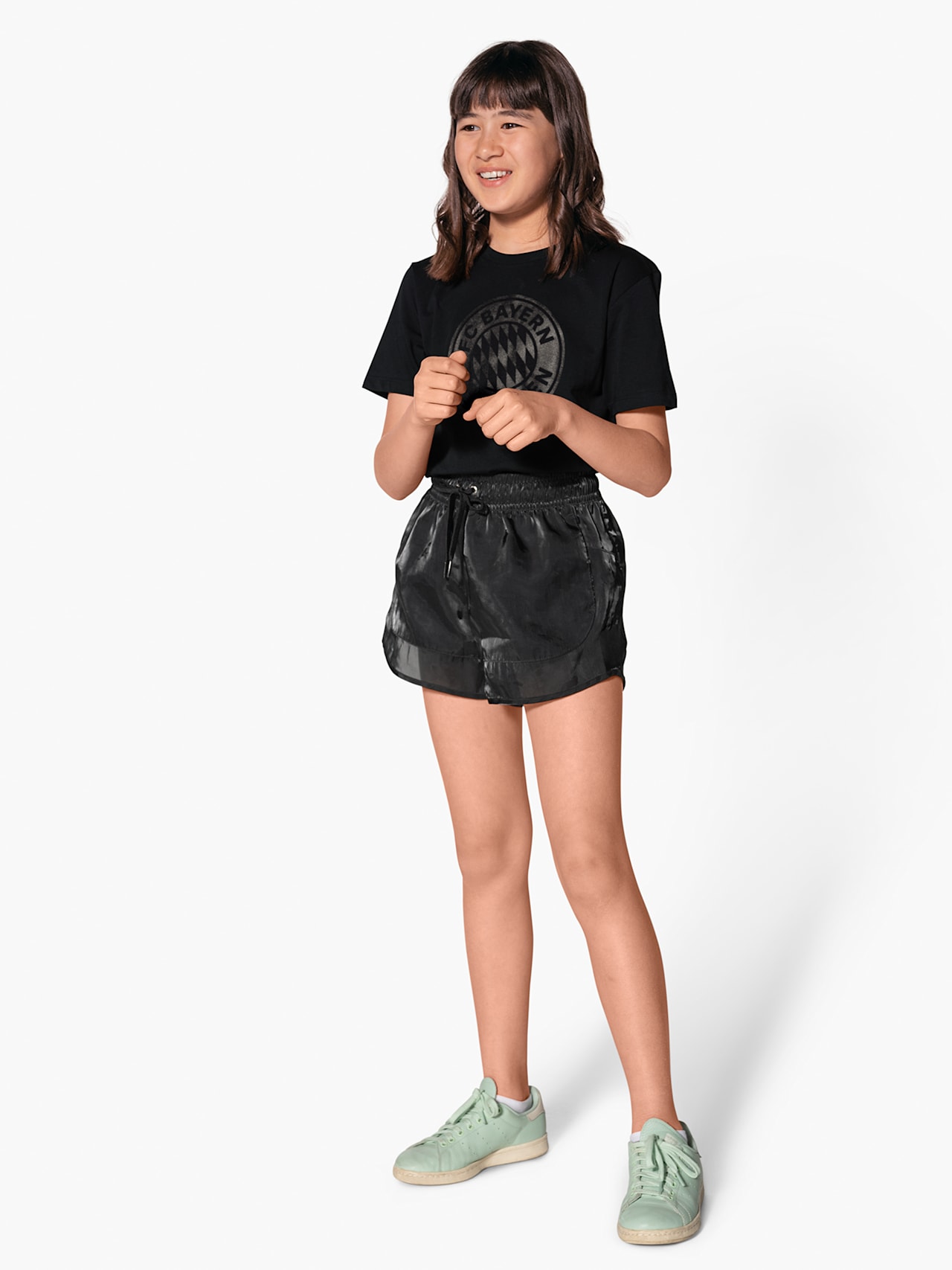 T-shirt black with logo detail 3