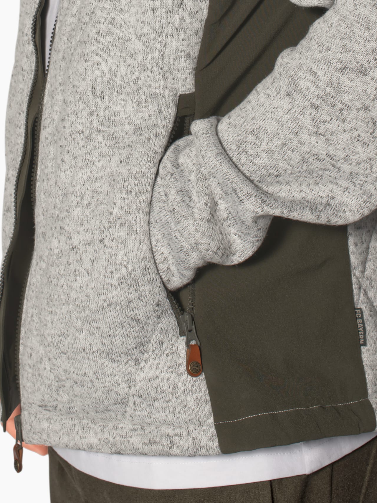 Hybrid Strickjacke detail 10