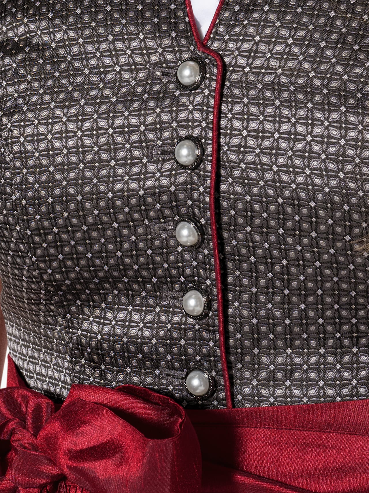 Dirndl detail 8