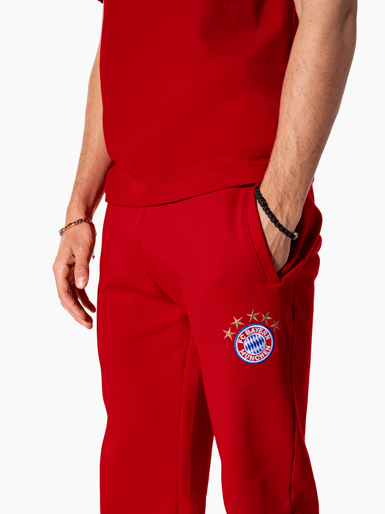 Tracksuit bottoms with logo detail 3