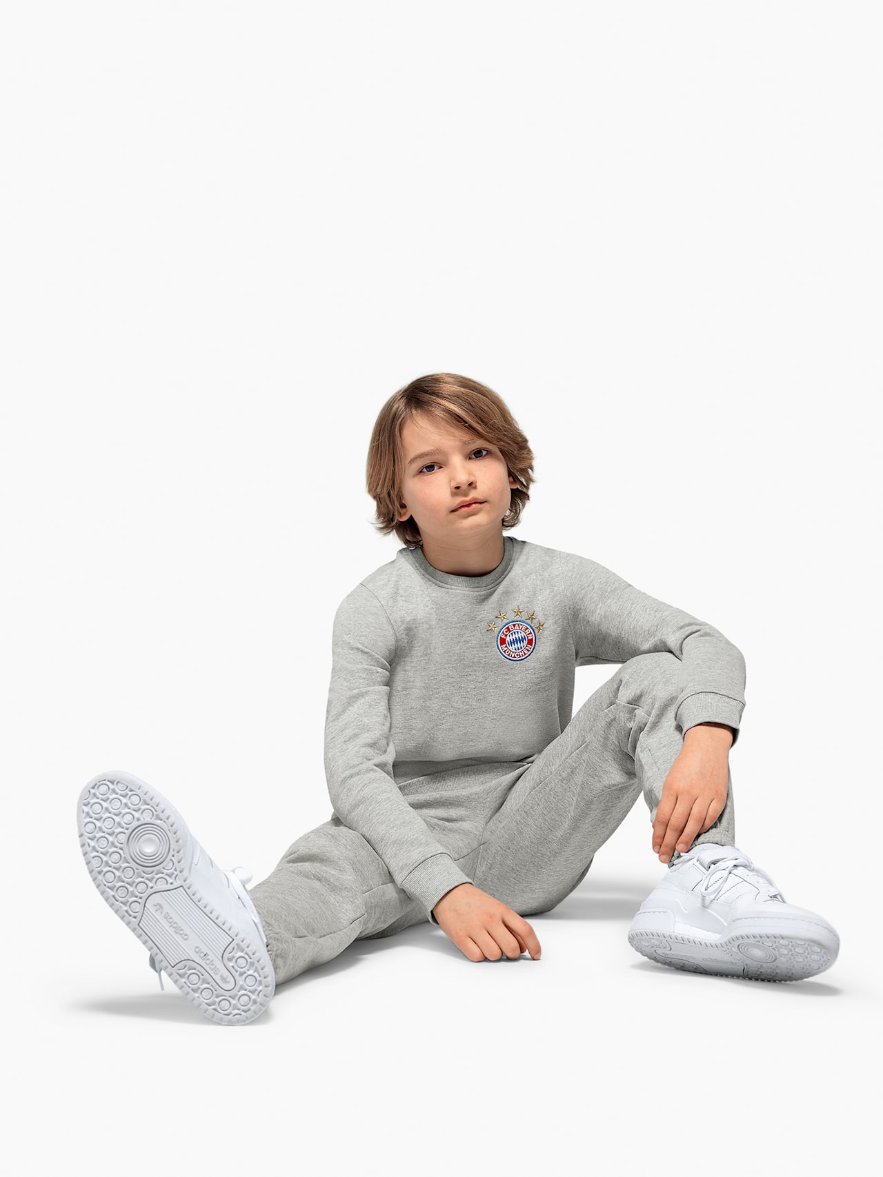 Sweatshirt logo detail 4