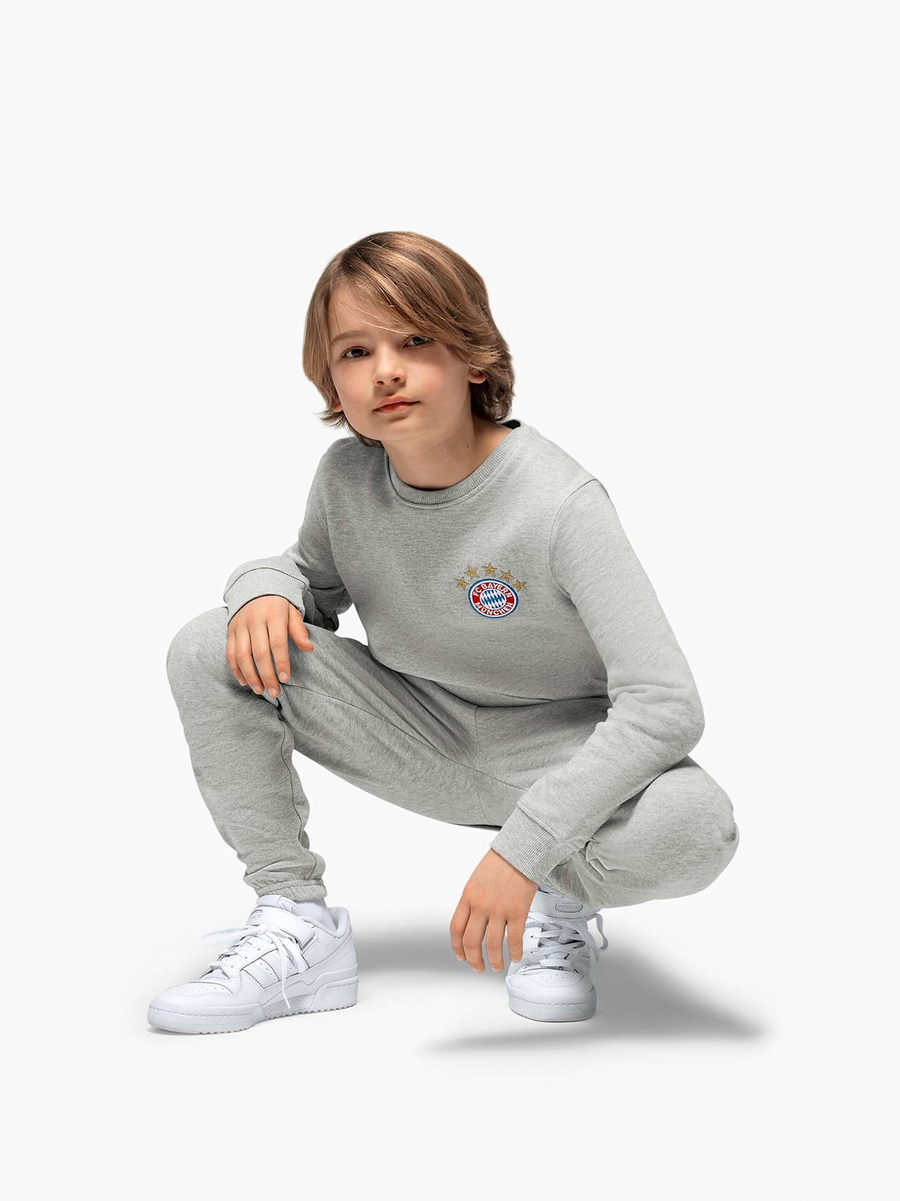 Sweatshirt logo detail 5