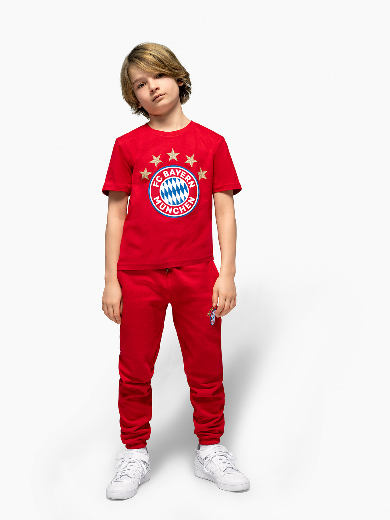 Tracksuit bottoms with logo detail 4