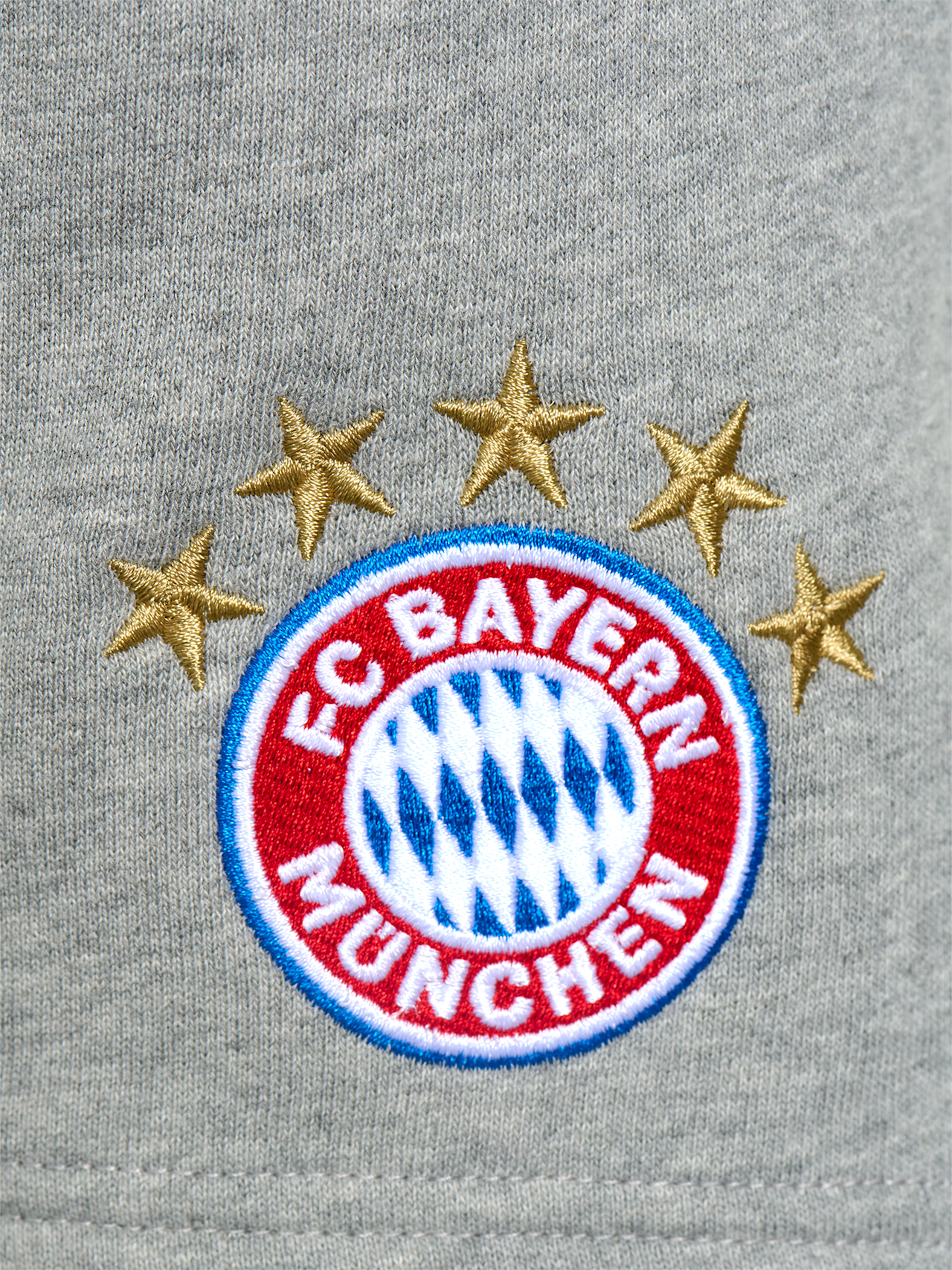 Tracksuit shorts with logo detail 5