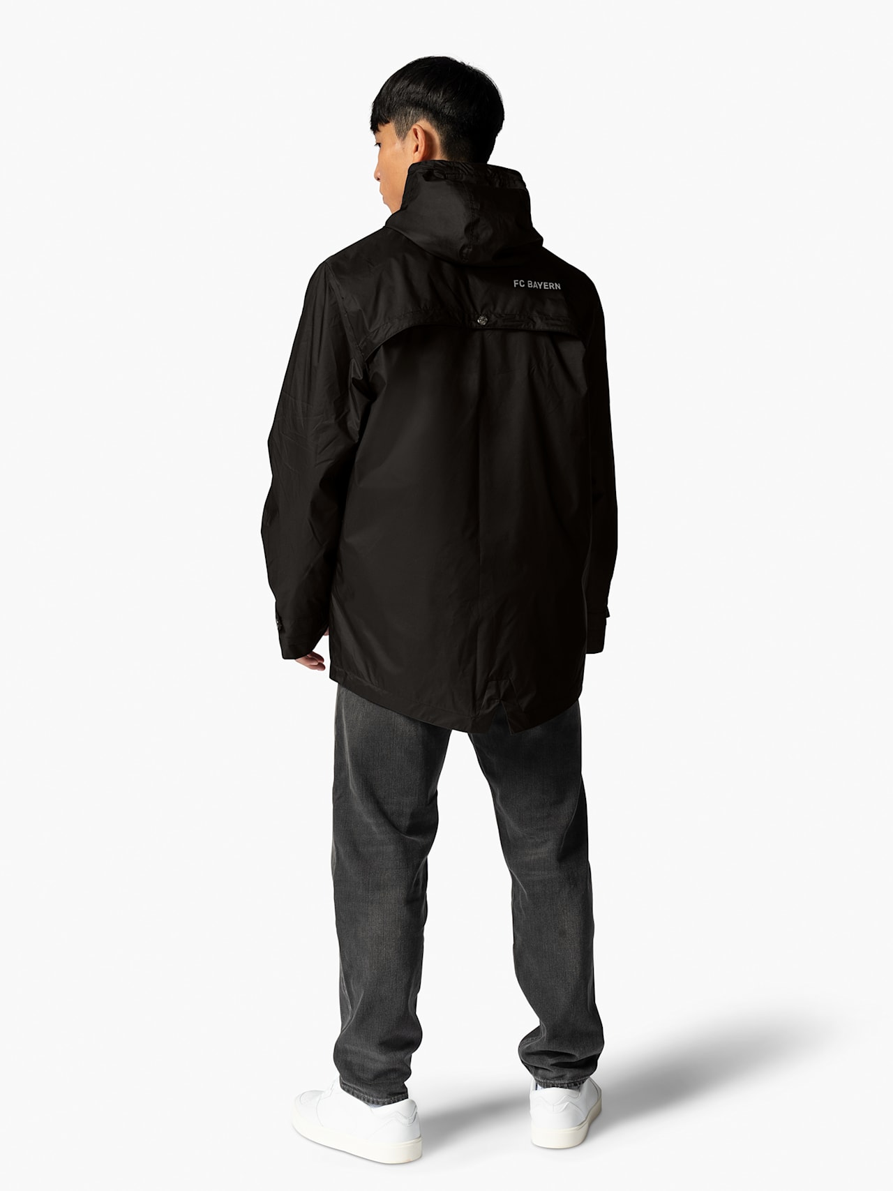 Rain jacket detail 4