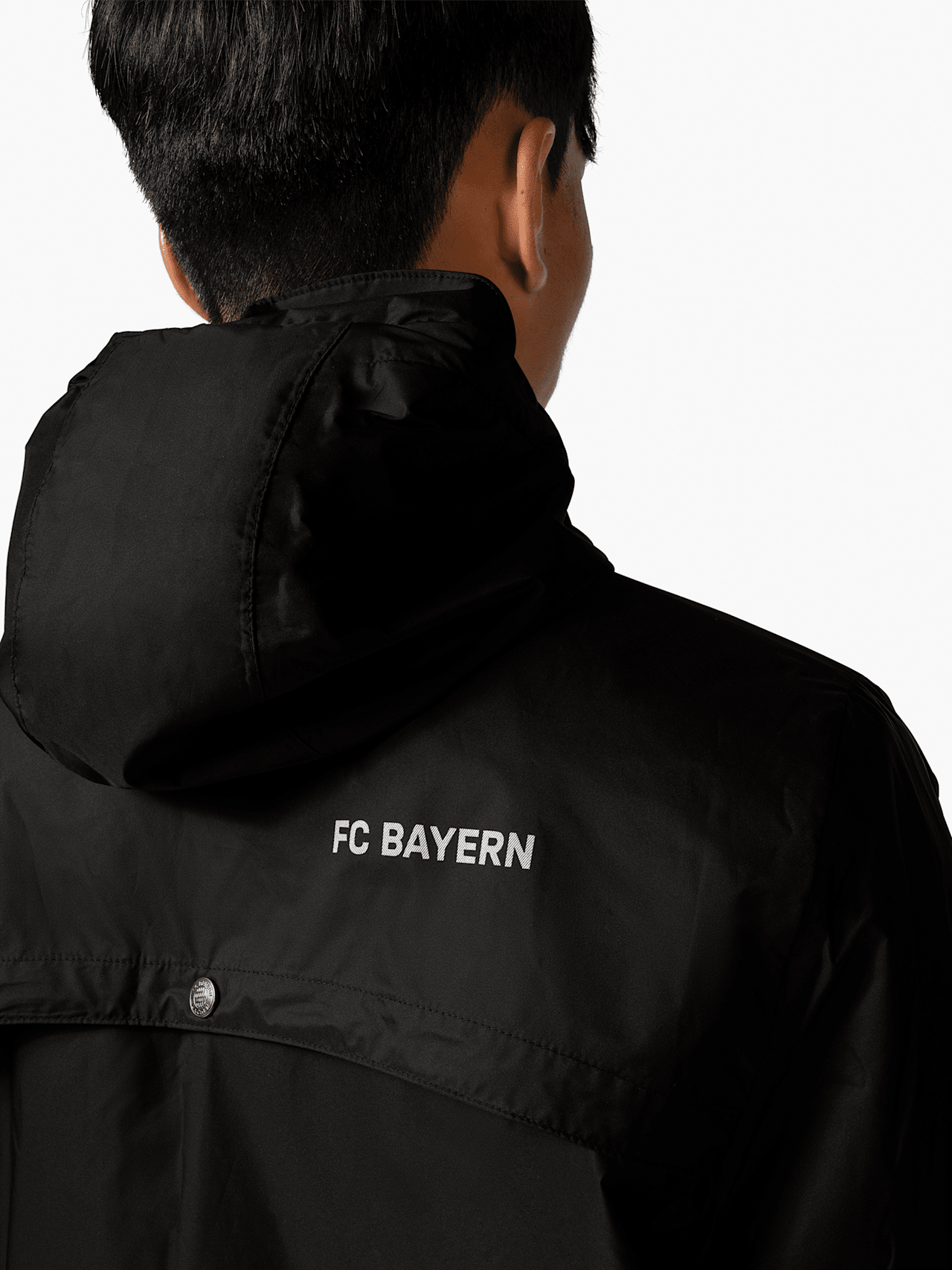 Rain jacket detail 5