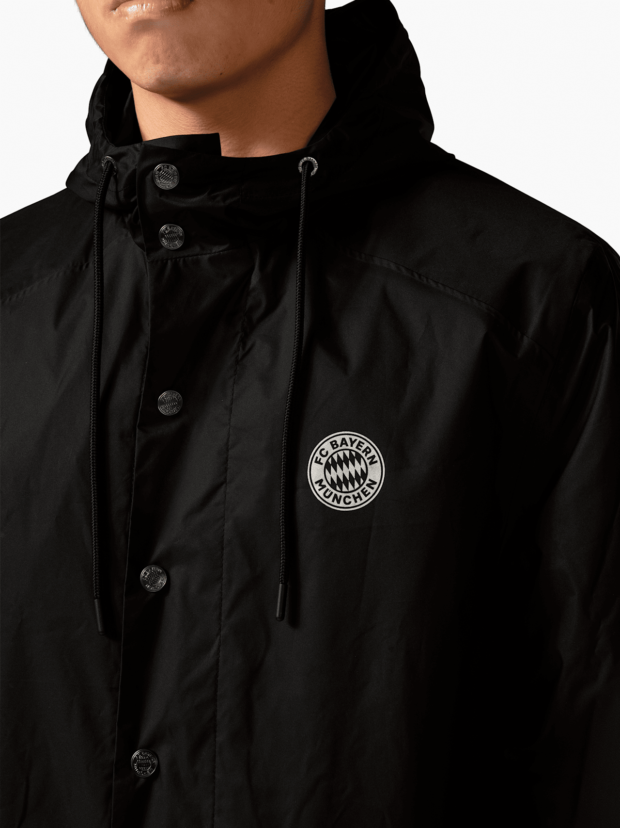 Rain jacket detail 7