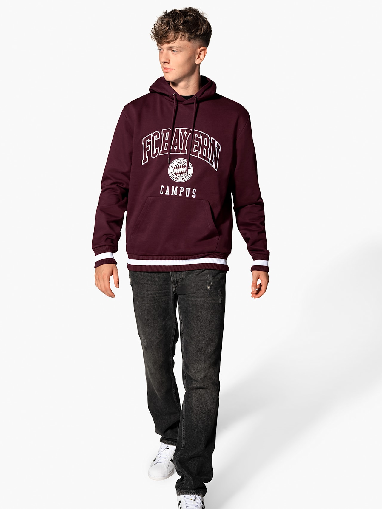 Campus hoodie detail 3