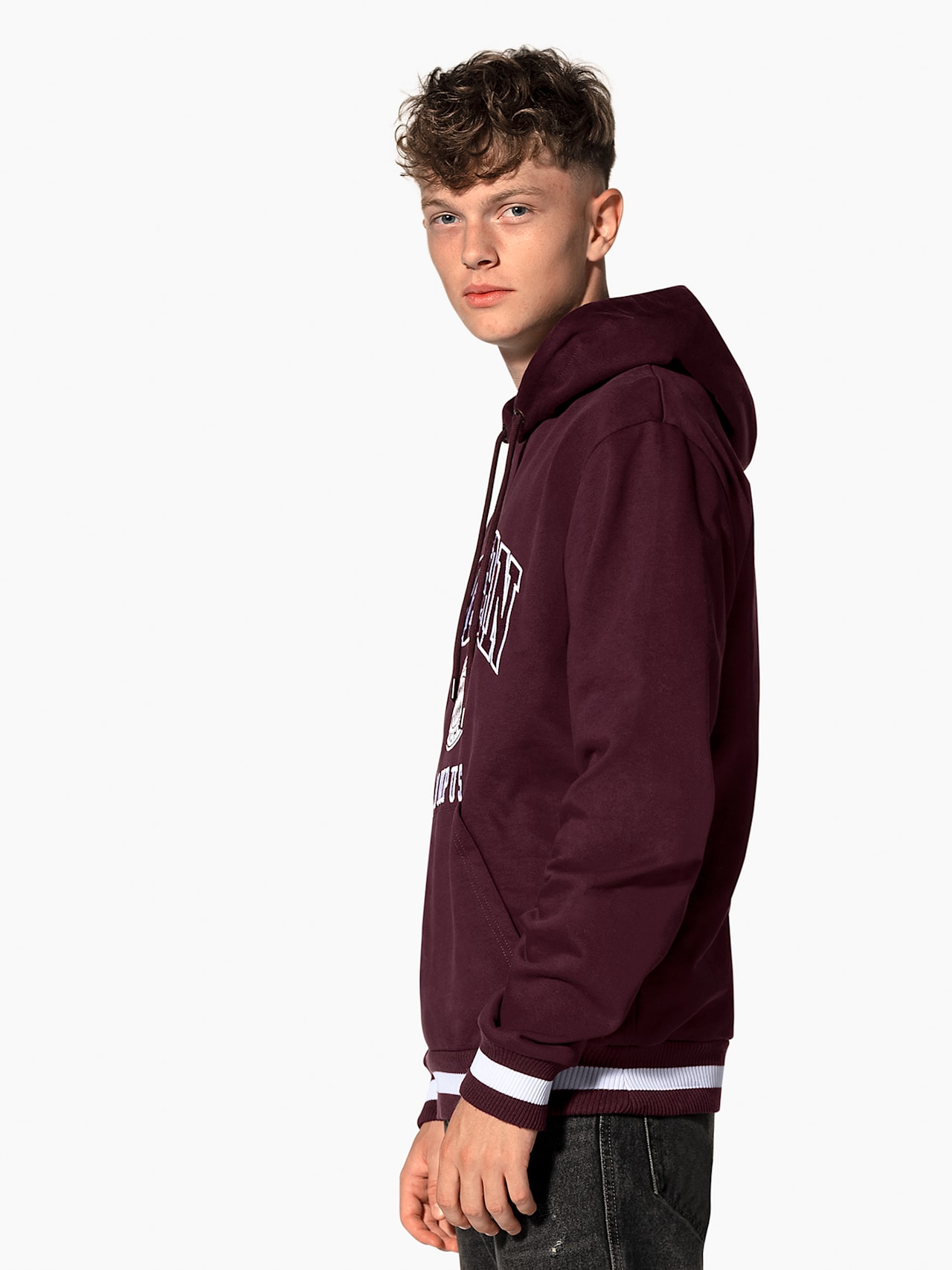 Campus hoodie detail 6