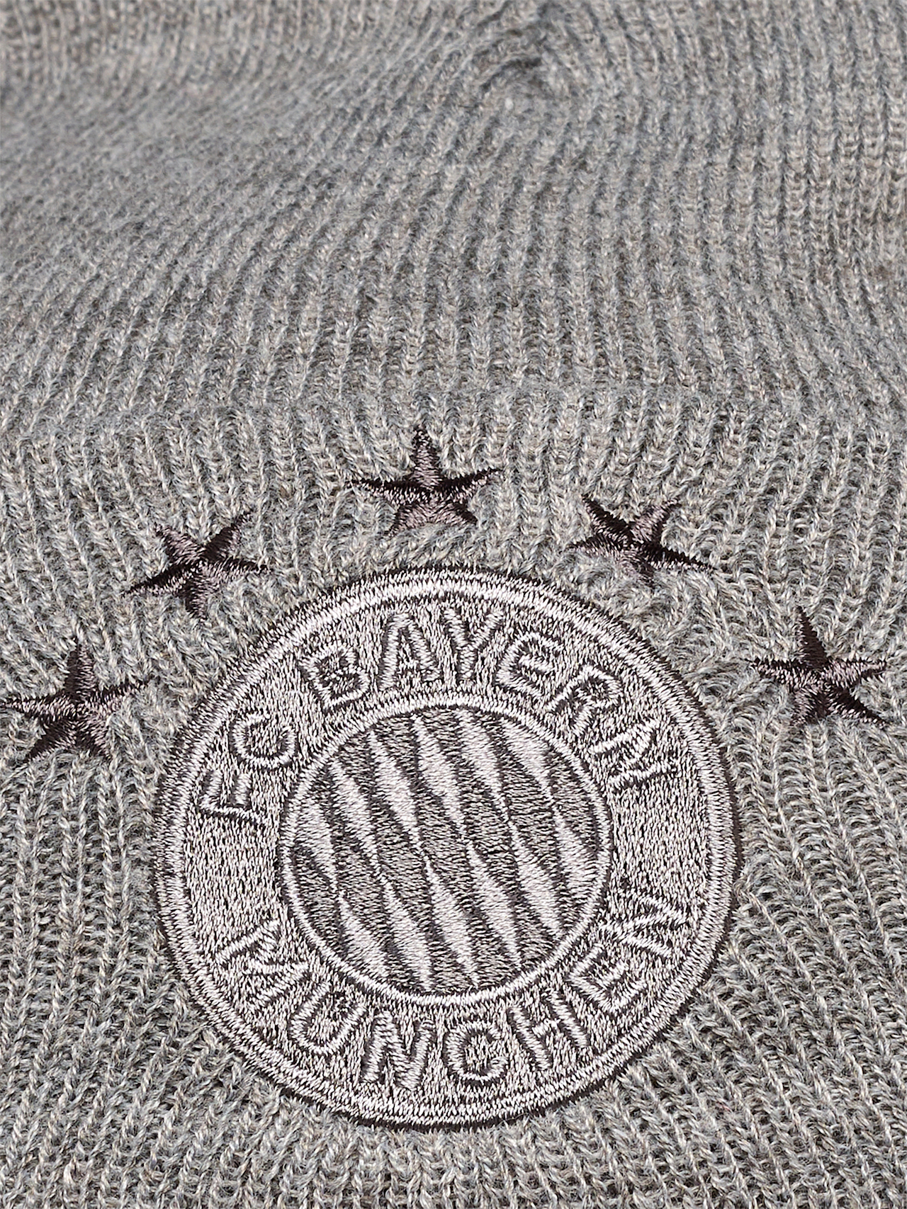 Strickmütze Logo detail 2