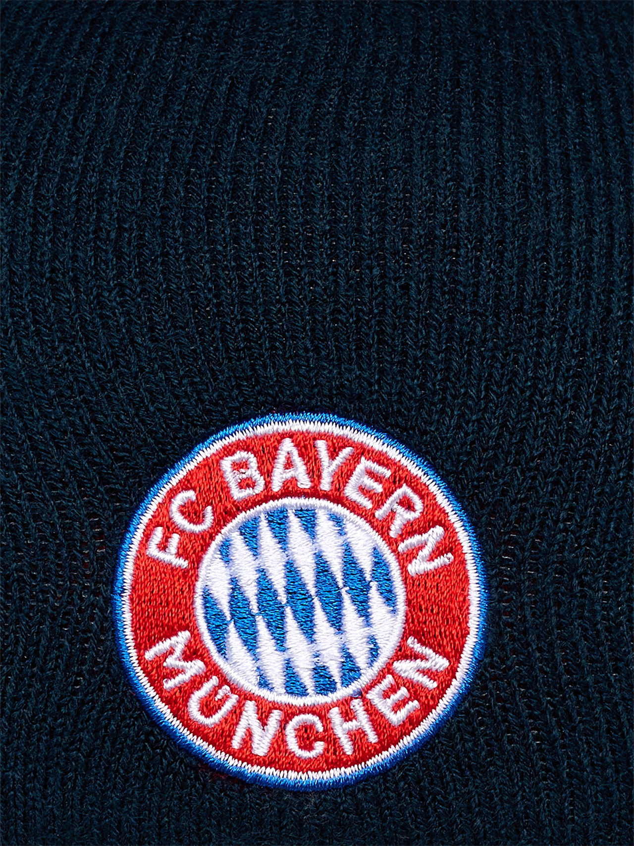 Reversible hat detail 3