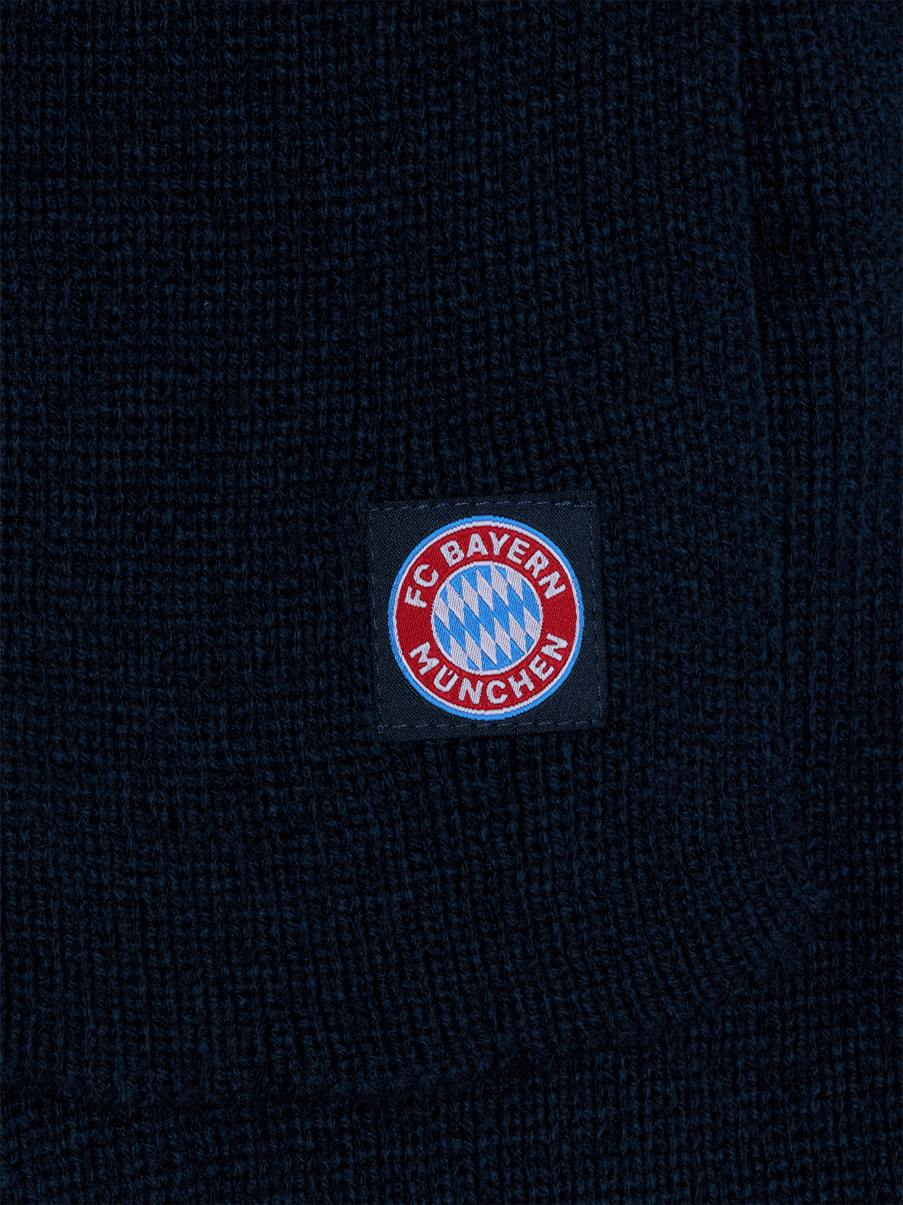 Knitted scarf with logo detail 3