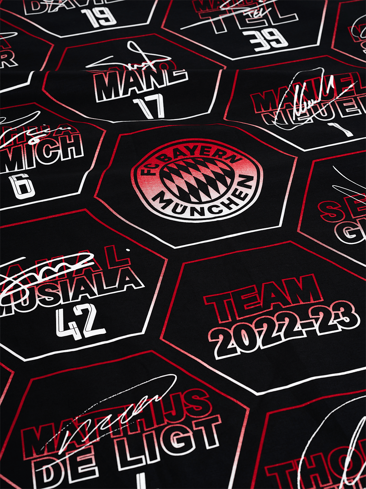 Linge de lit Signature 2022-23 detail 4