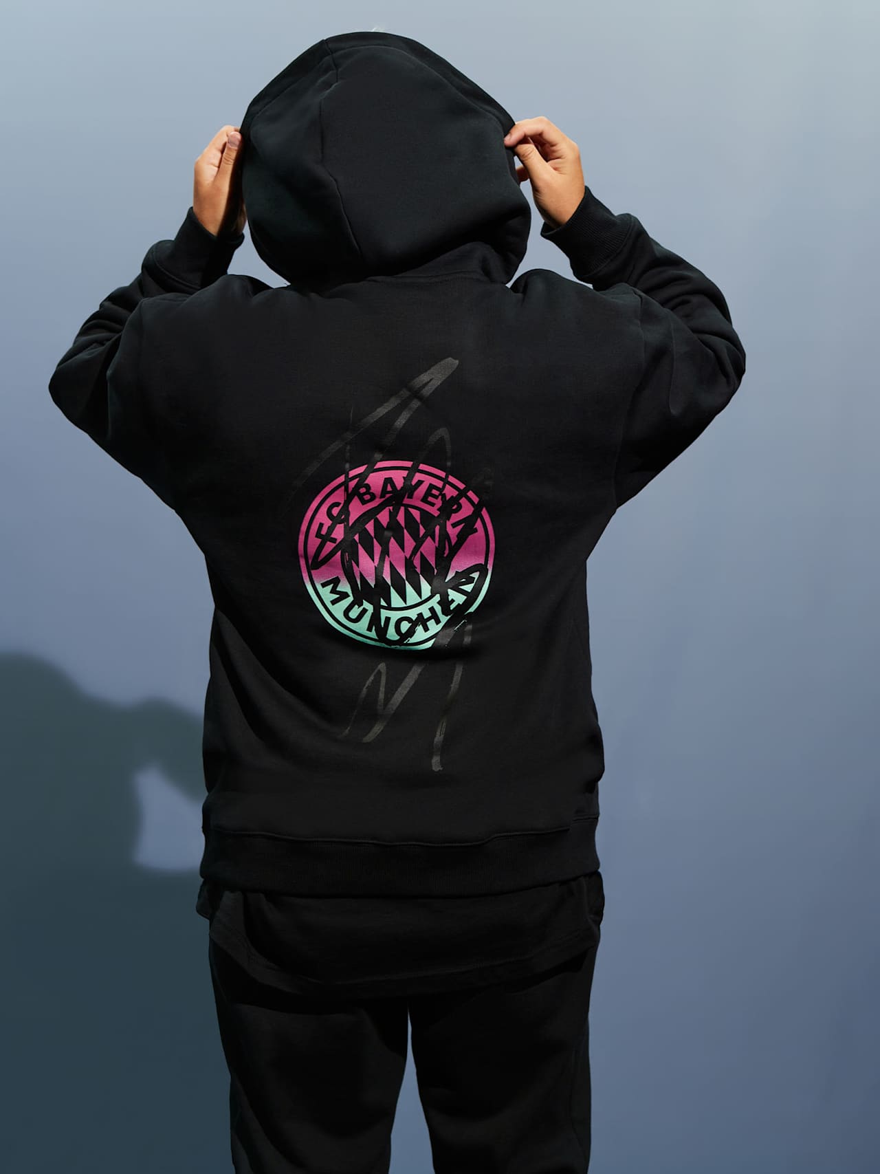 Hoodie FCBM detail 7