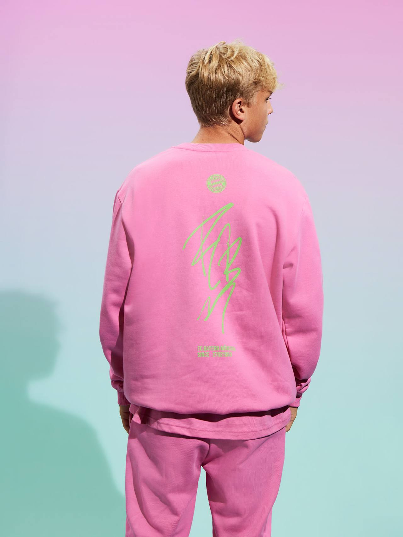 Sweatshirt FCBM detail 4