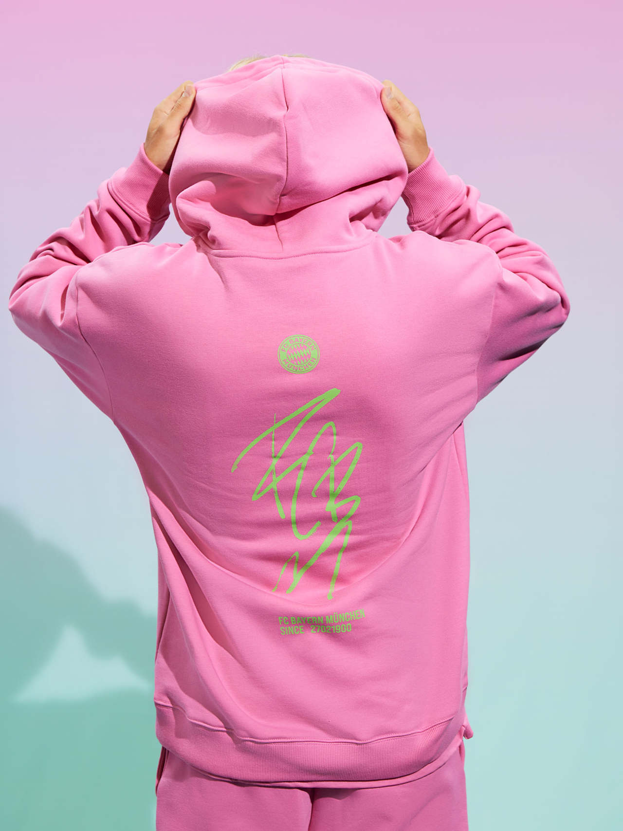 Hoodie FCBM detail 4