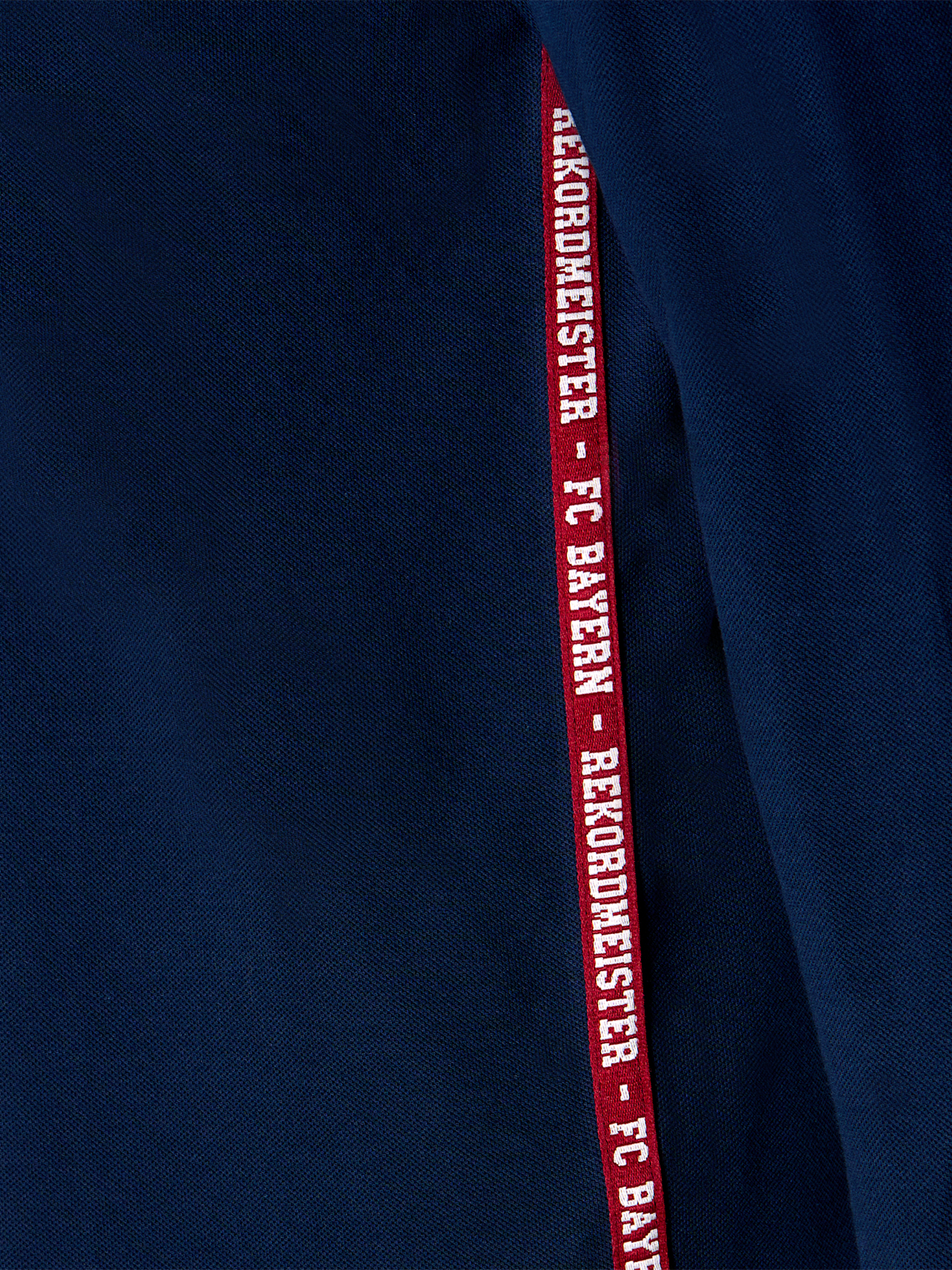 Long-sleeved polo shirt record champions detail 4