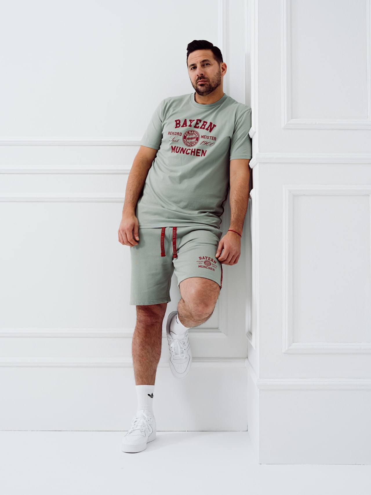 Tracksuit shorts record champion detail 3