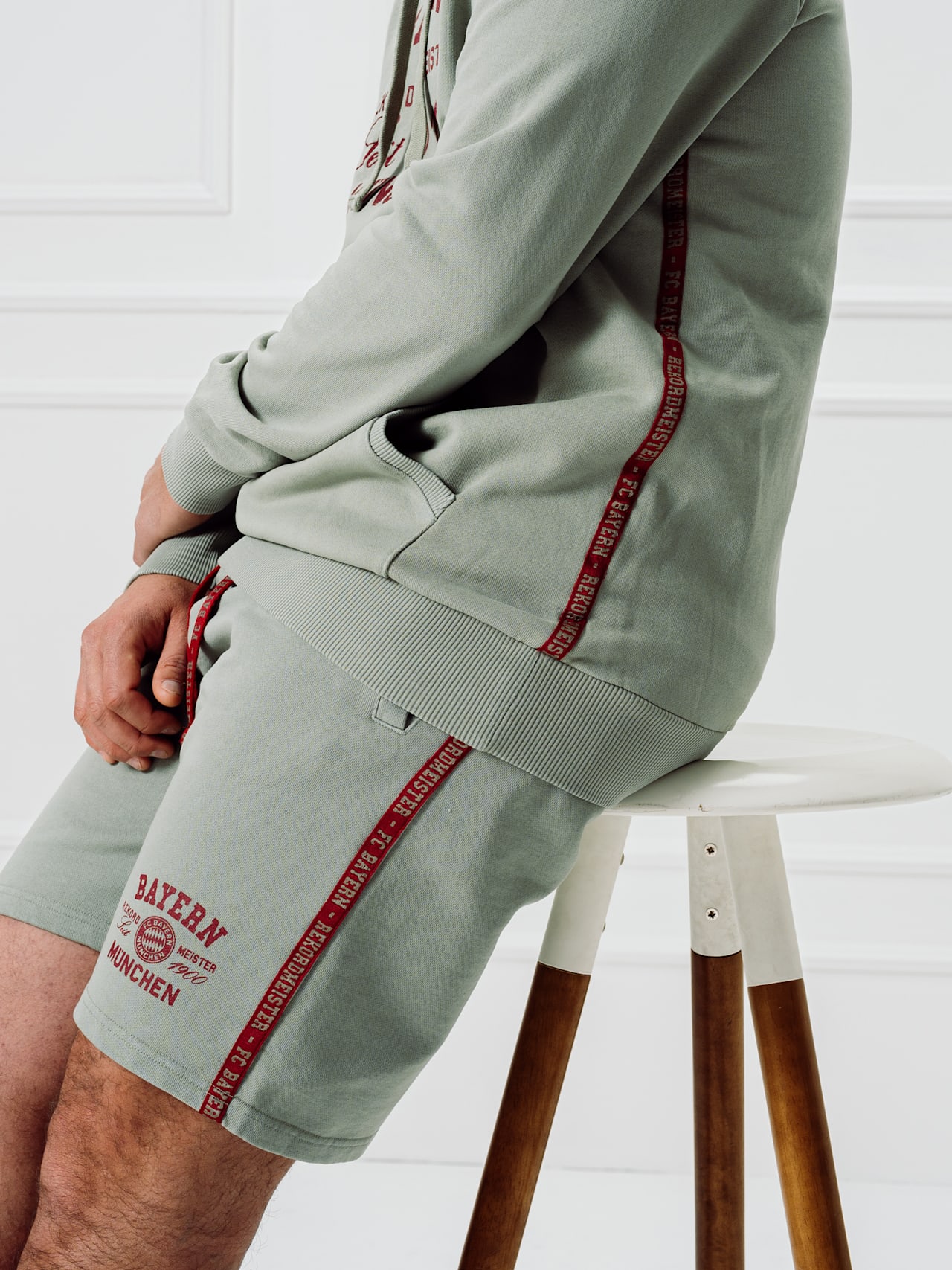 Tracksuit shorts record champion detail 7