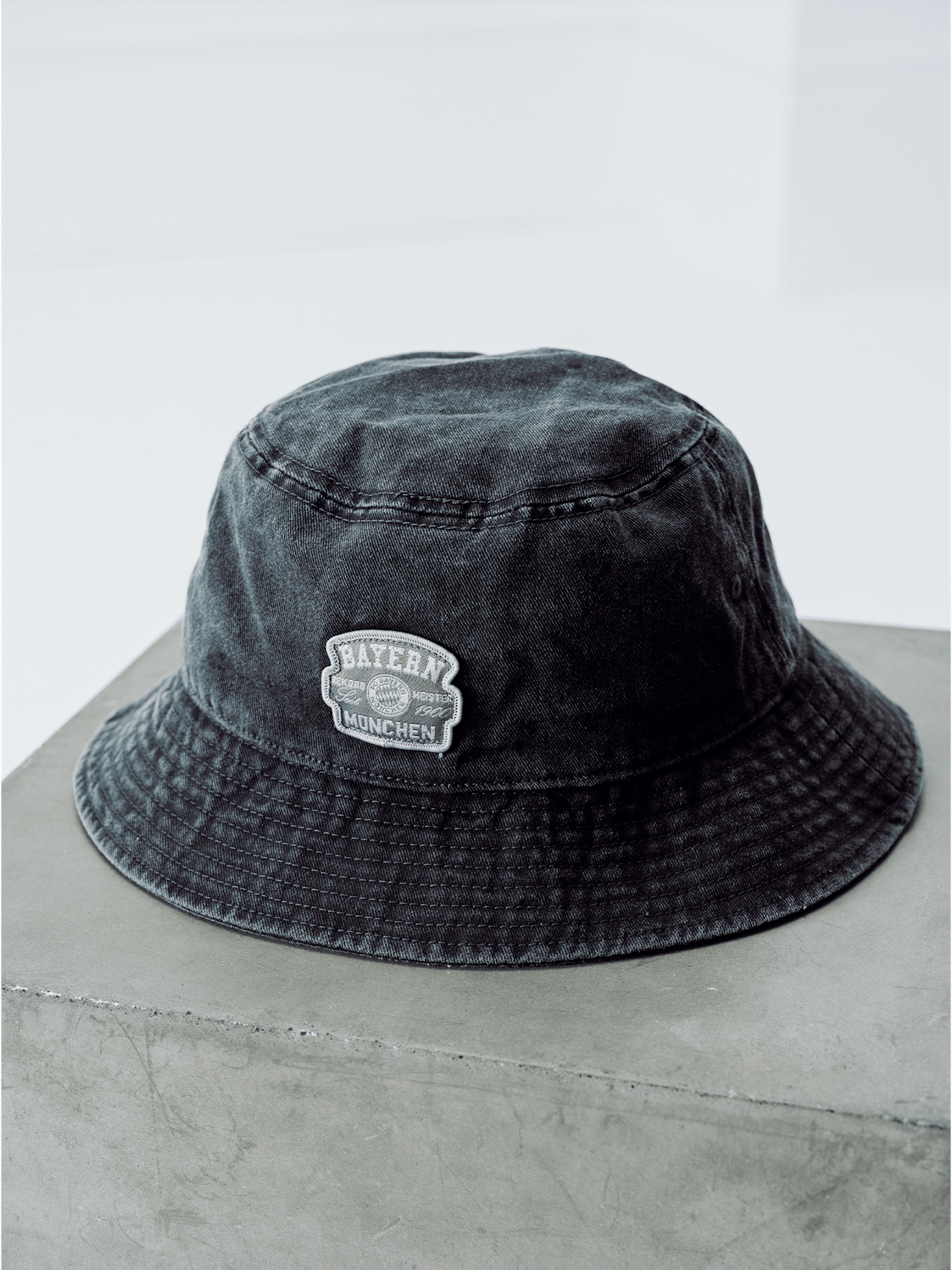 Bucket hat record champion detail 5